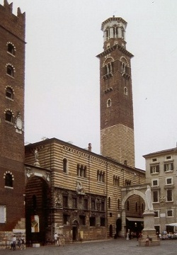 Verona, Piazza dei Signori