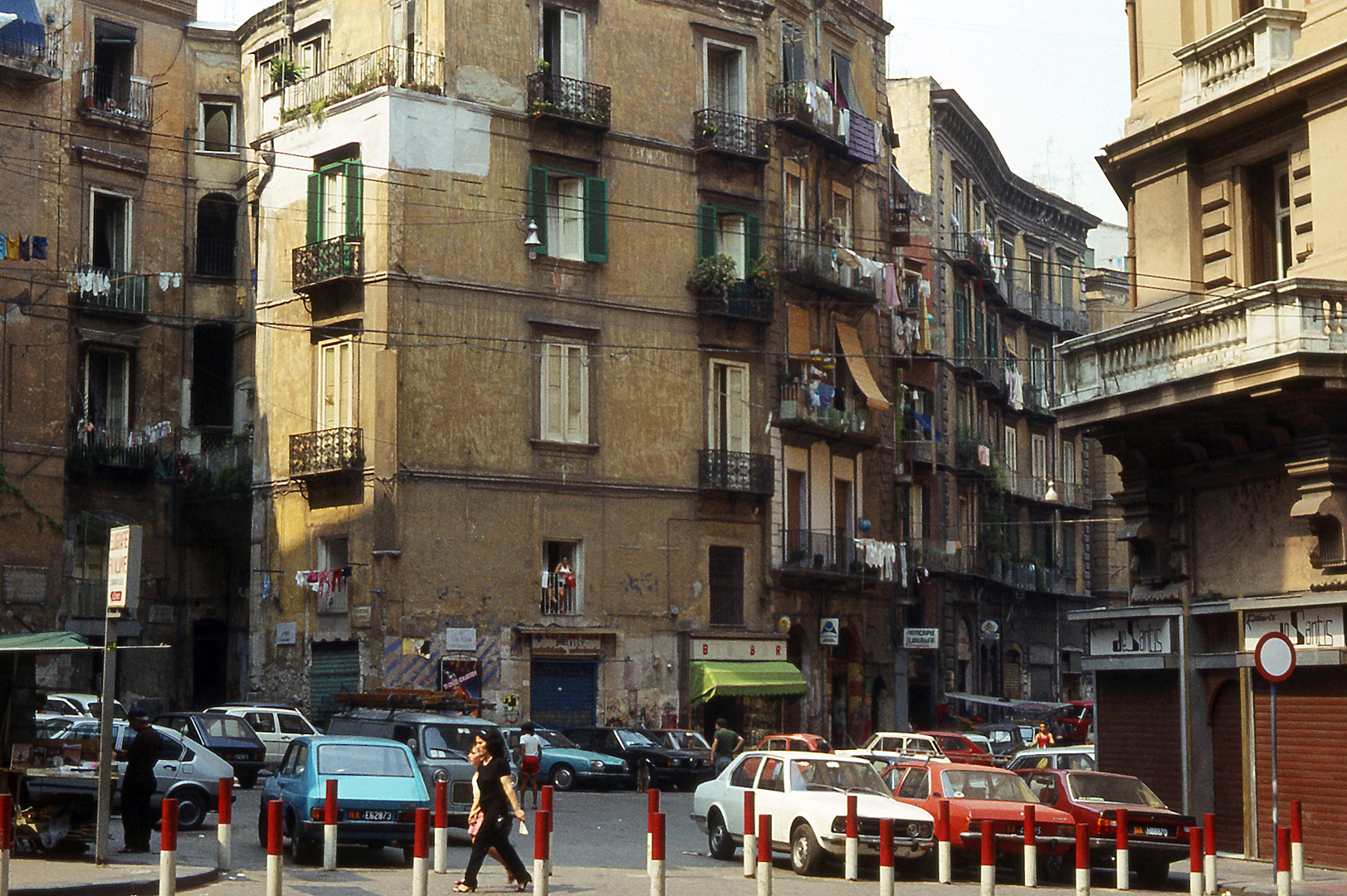 Straatbeeld, Napels (Campani, Itali); Street view, Naples (Campania, Italy)