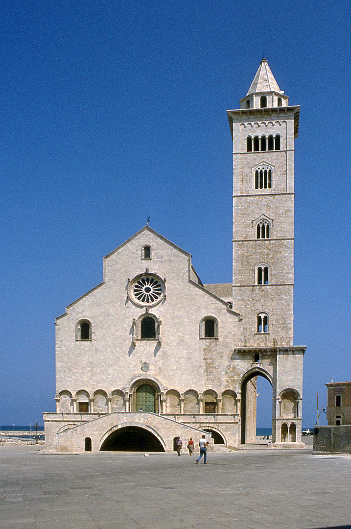 Kathedraal van Trani (Apuli, Itali); Trani Cathedral (Apulia, Italy)