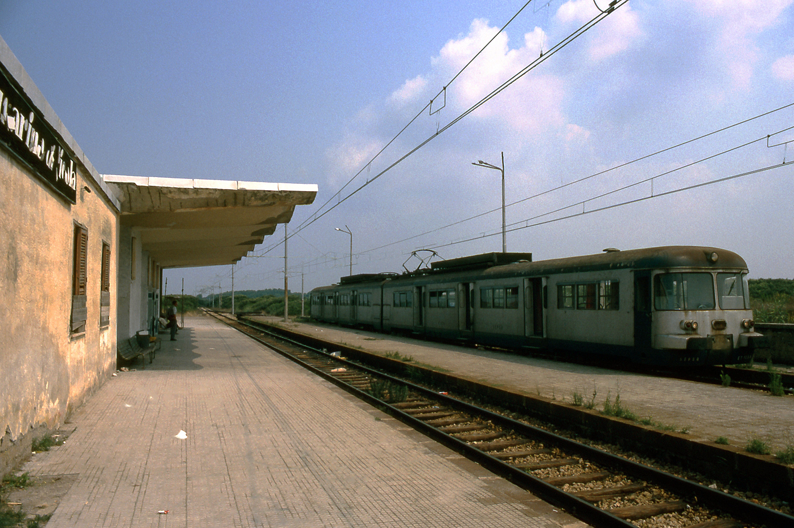 Station Marina di Licola; Marina di Licola Station