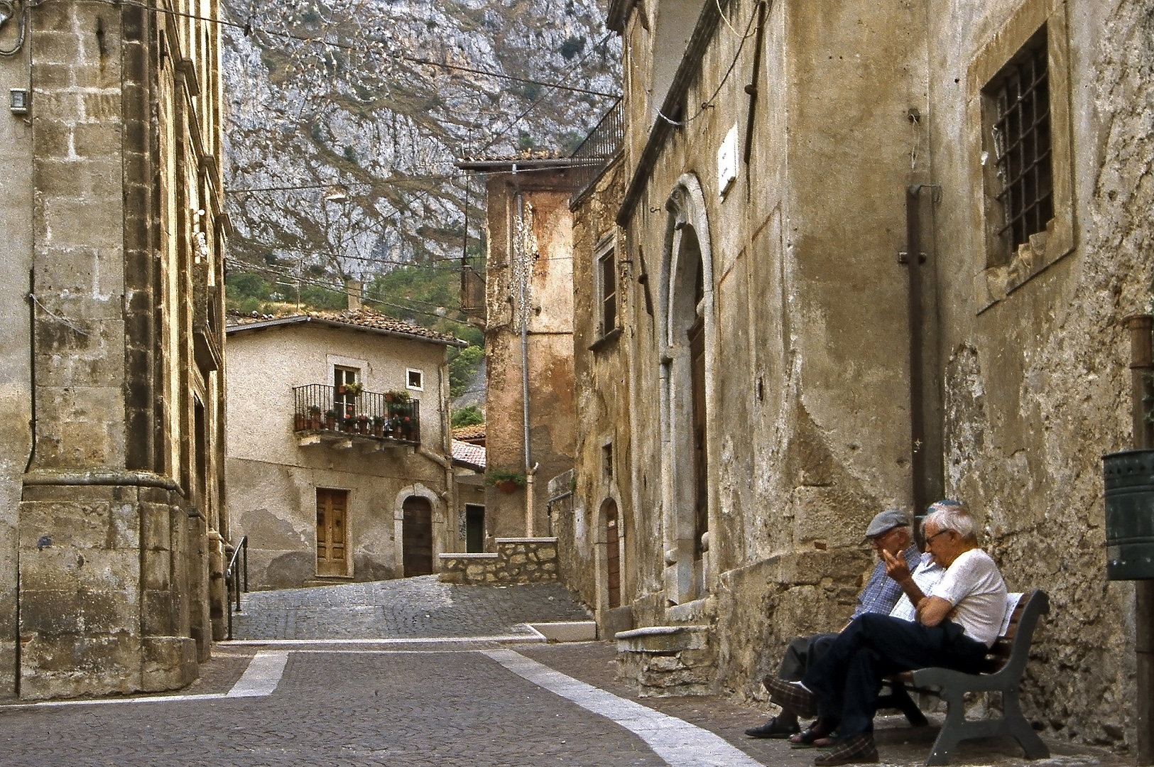 Fossa (Abruzzen, Itali), Fossa (Abruzzo, Italy)