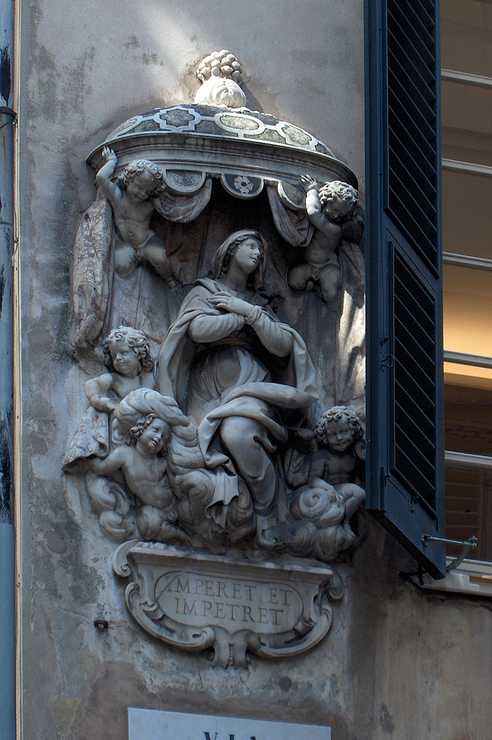 Mariabeeld in Genua, Statue of Maria in Genoa