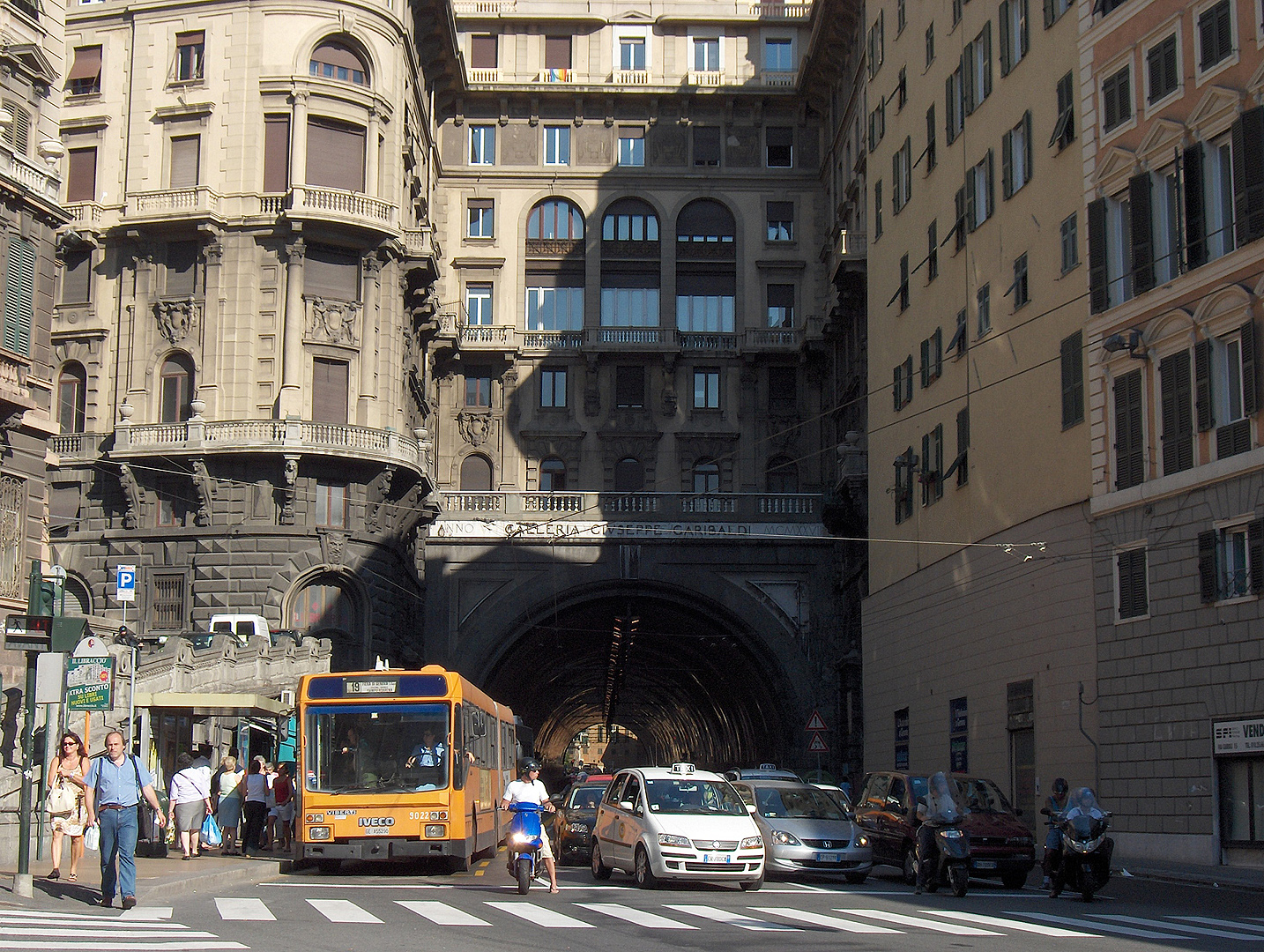 Largo Zecca, Genua; Largo Zecca, Genua