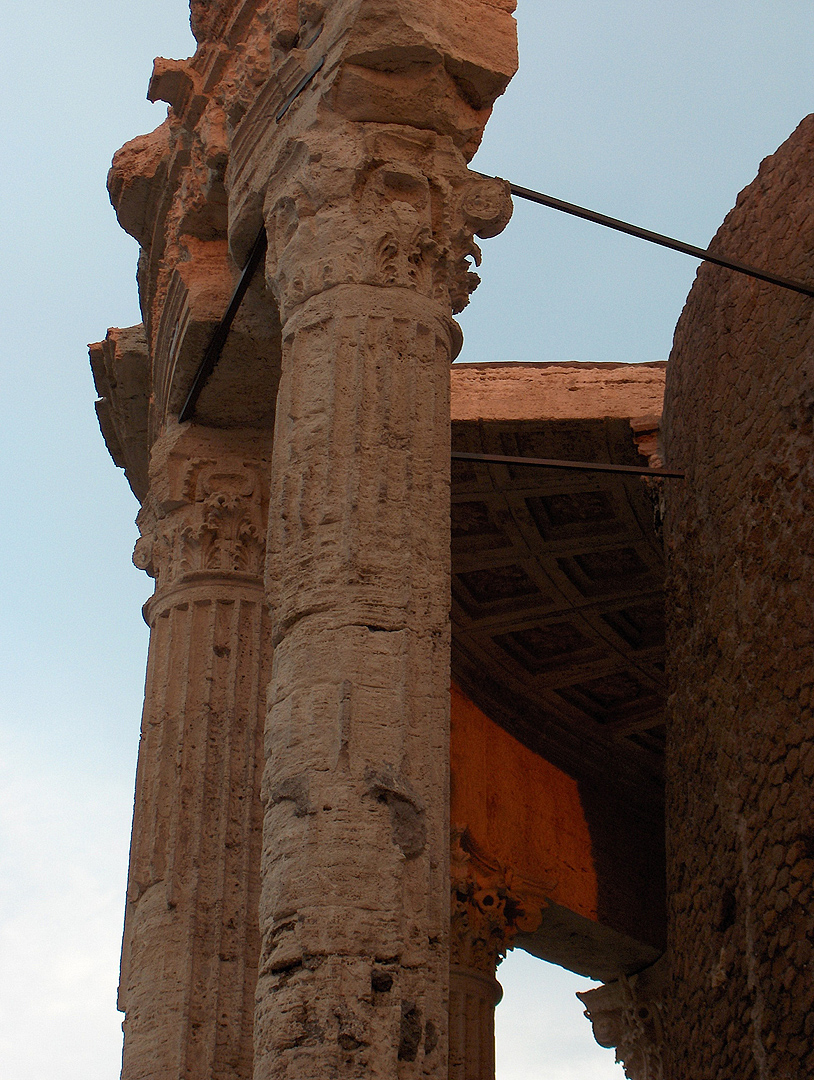 Tempel van Vesta in Tivoli (RM, Lazio, Itali), Temple of Vesta, Tivoli (RM, Lzio, Italy)
