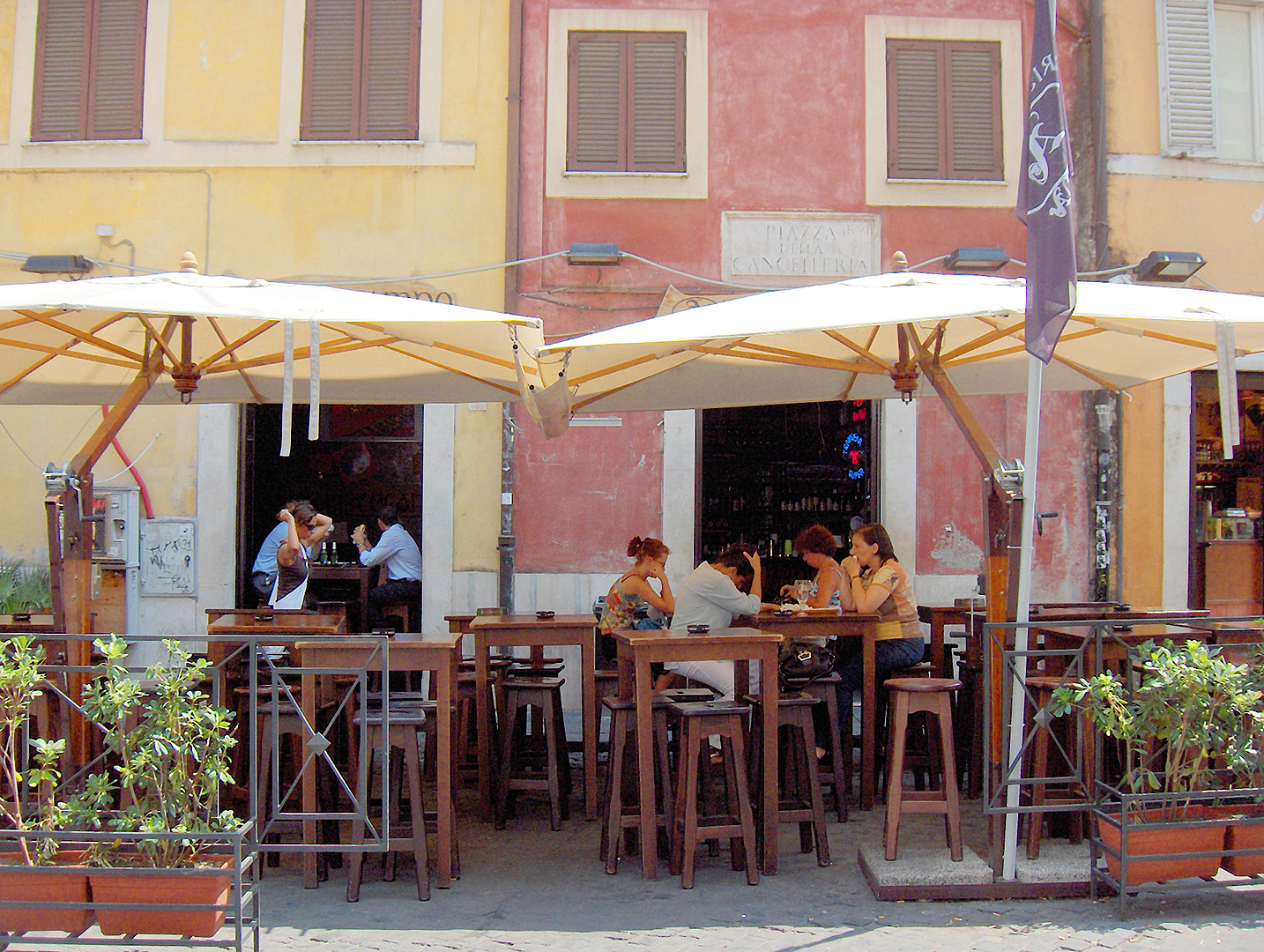 Piazza della Cancelleria (Rome); Piazza della Cancelleria