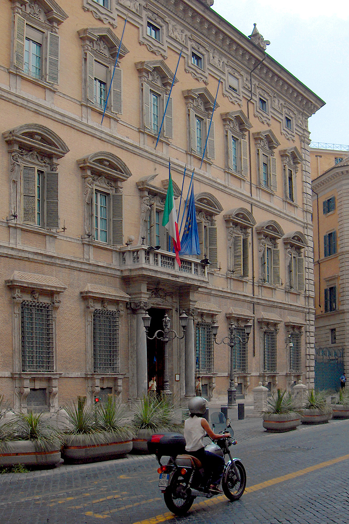 Palazzo Madama (Rome), Palazzo Madama