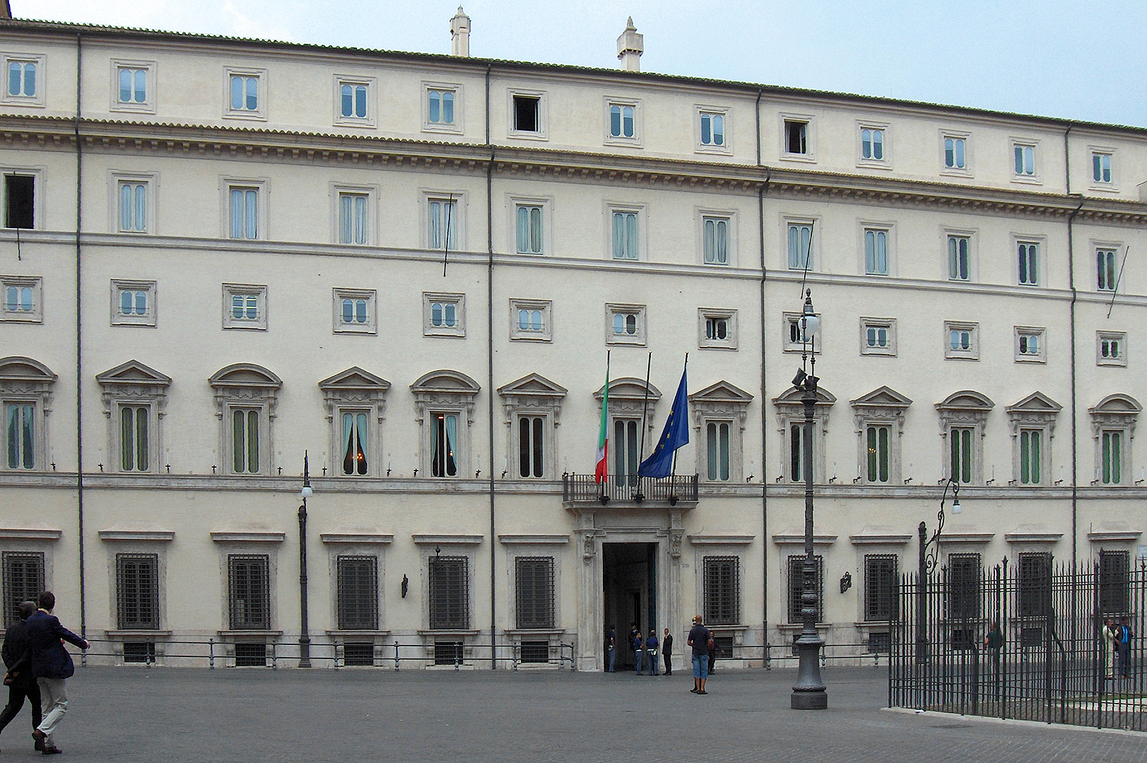 Palazzo Chigi (Rome), Palazzo Chigi