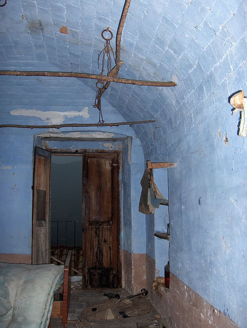 Verlaten boerenwoning (Abruzzen Itali), Abandoned rural house (Abruzzo, Italy)