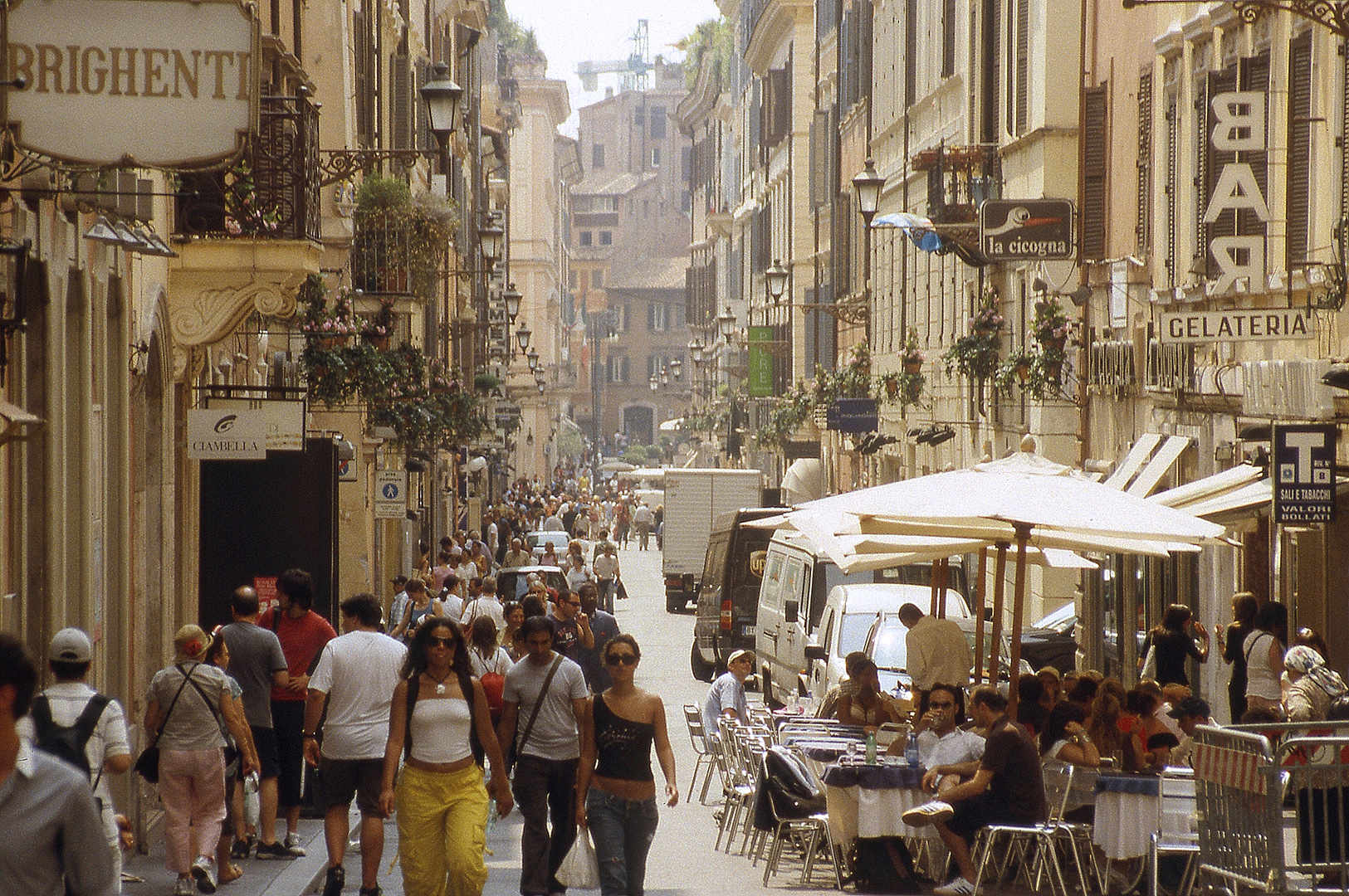 Via Frattina (Rome, Itali), Via Frattina (Rome, Italy)