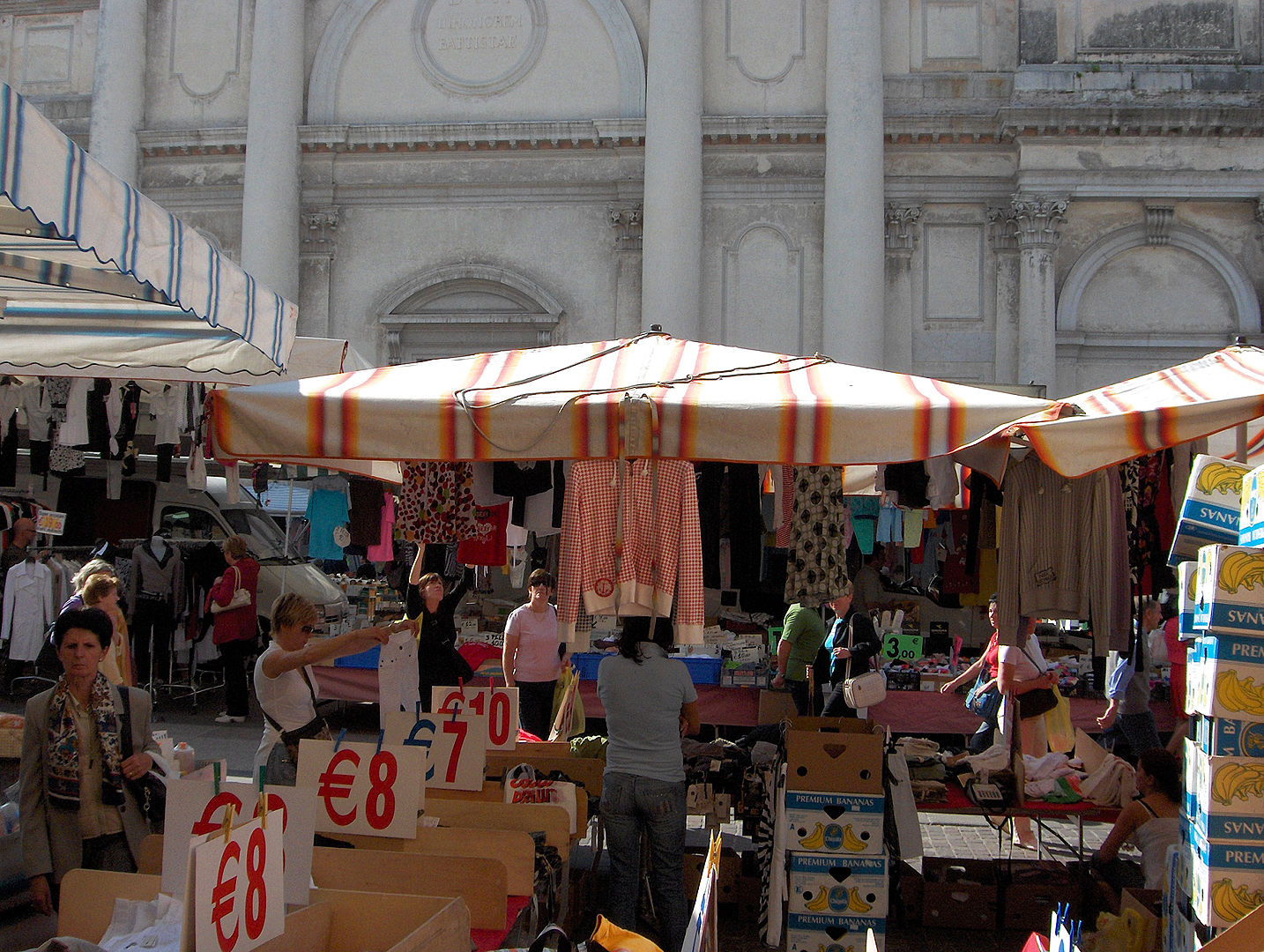 Markt (Bassano del Grappa, Itali), Market (Bassano del Grappa, Italy)