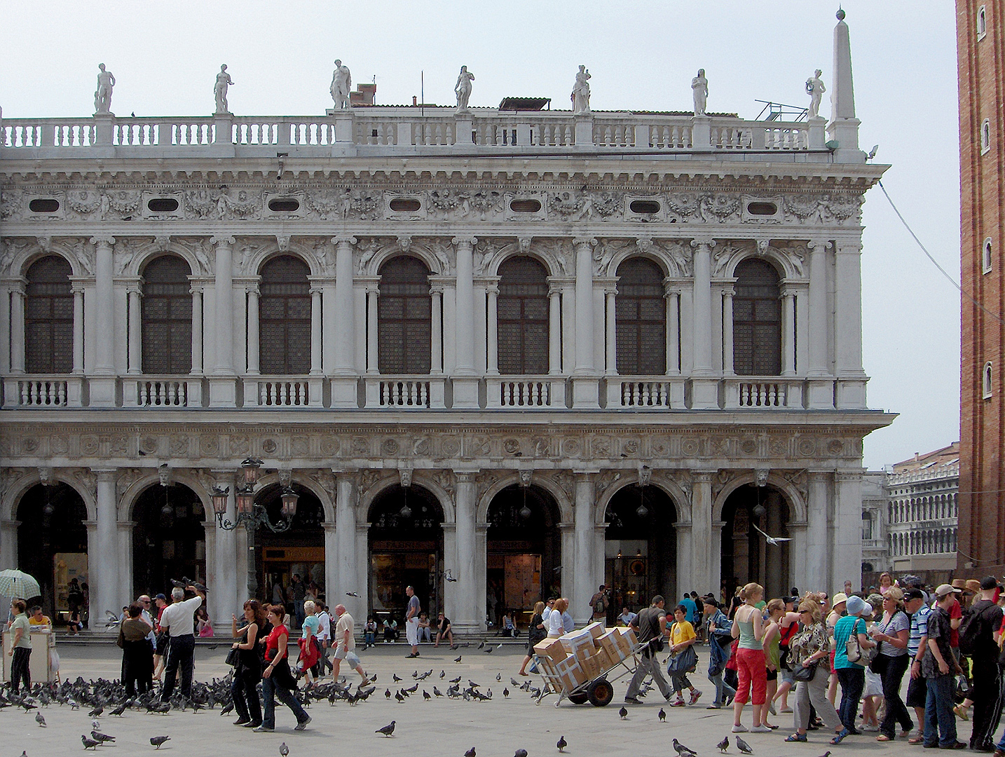 Bibliotheek van Sansovino (Veneti, Itali), Sansovino Library (Venice, Italy)