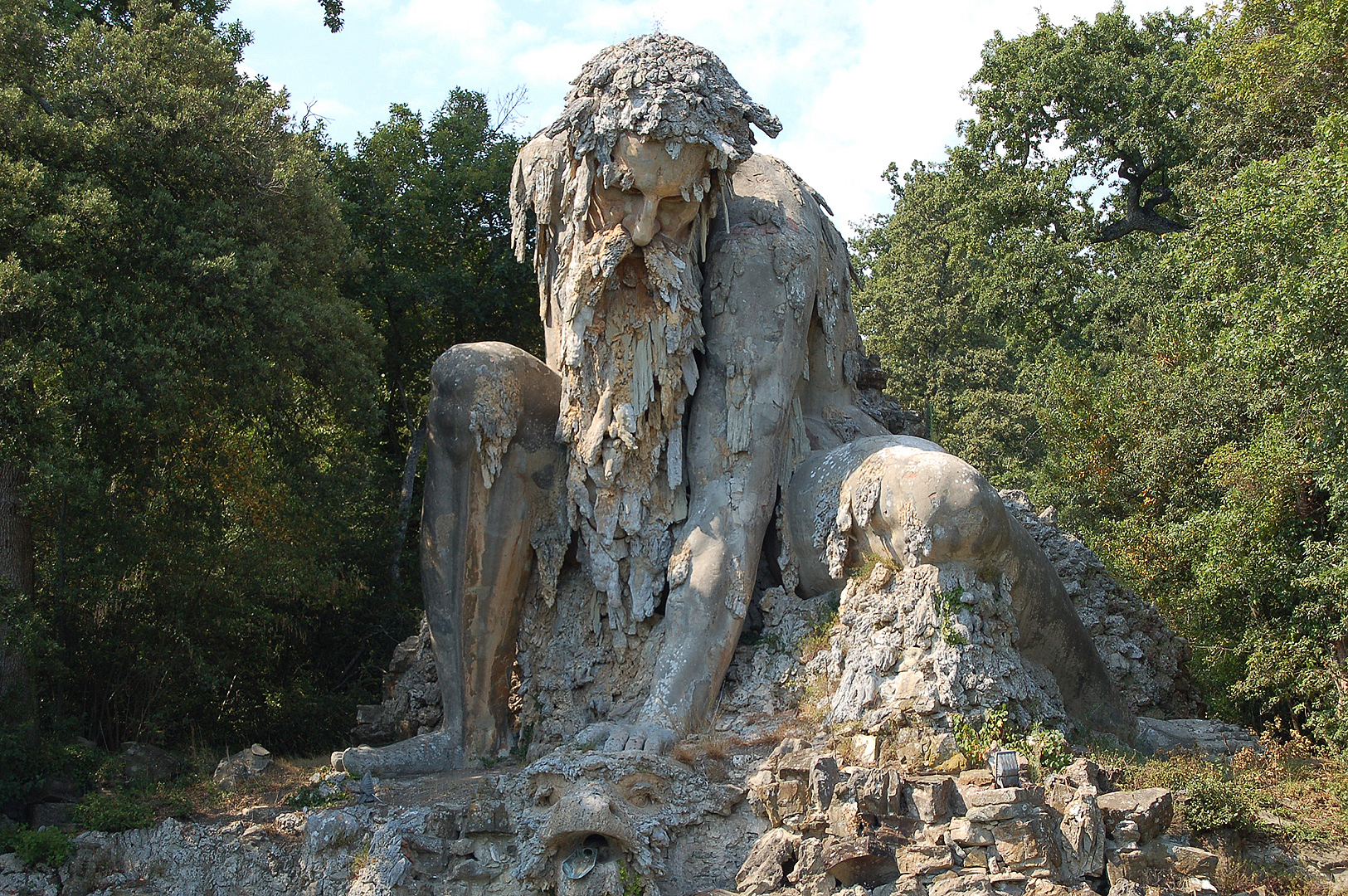 Apennijnenreus (Villa Demidoff di Pratolino); The Appennine Colossus (Vaglia, Tuscany, Italy)