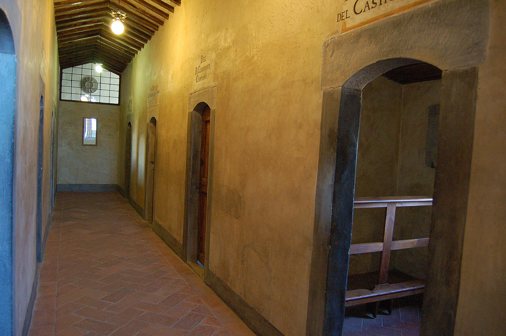 Monnikencel (Toscane, Itali), Monk