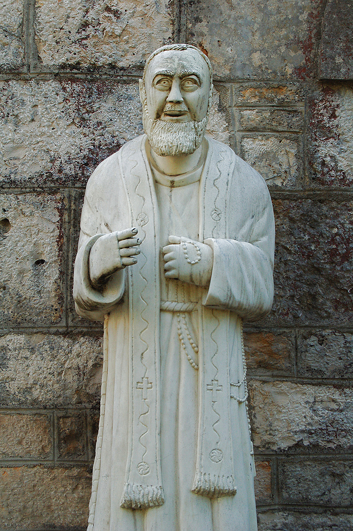 Padre Pio (Apuli, Itali); Padre Pio (Apulia, Italy)