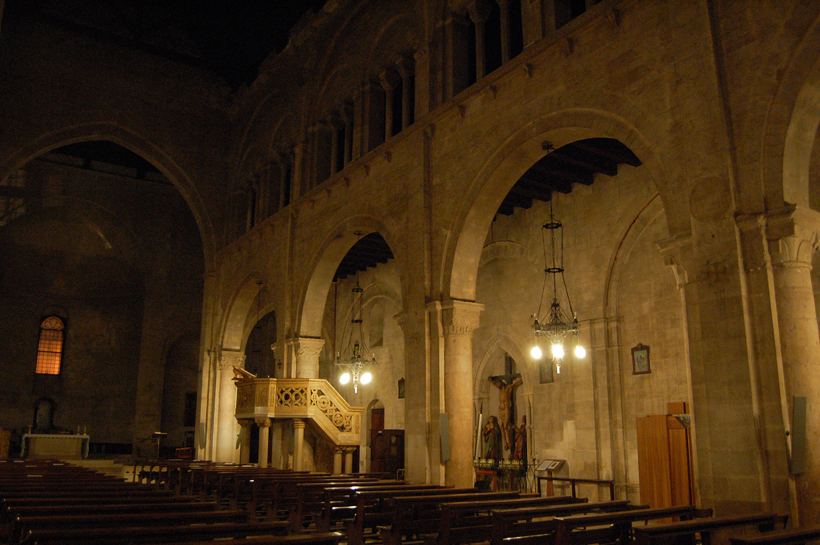 Kathedraal van Conversano (Apuli, Itali); Conversano Cathedral (Apulia, Italy)