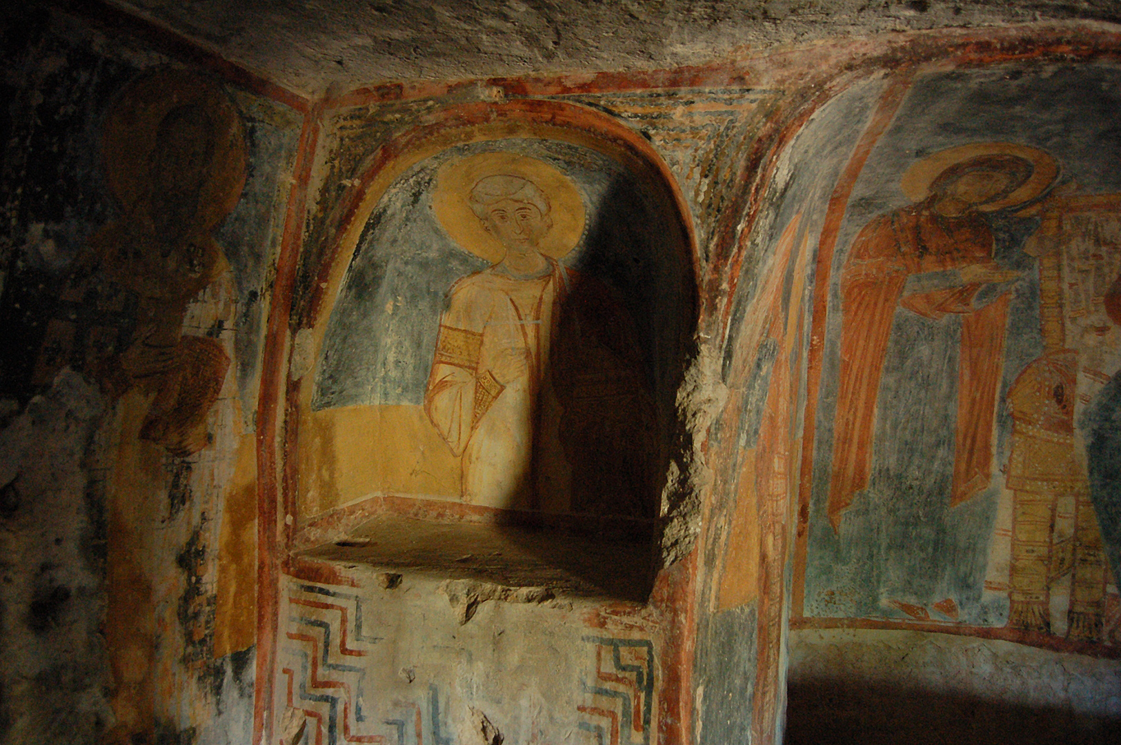 Grotkerk bij Fasano (Apuli, Itali); Cave church near Fasano (Apulia, Italy)