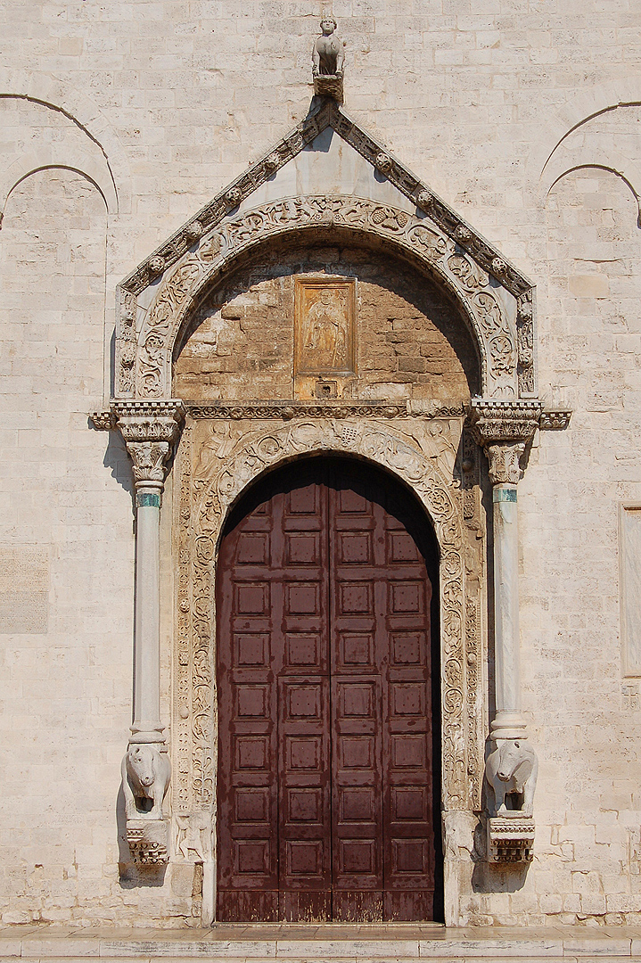 Basilica di San Nicola (Bari, Apuli, Itali); Basilica di San Nicola (Apulia, Italy)