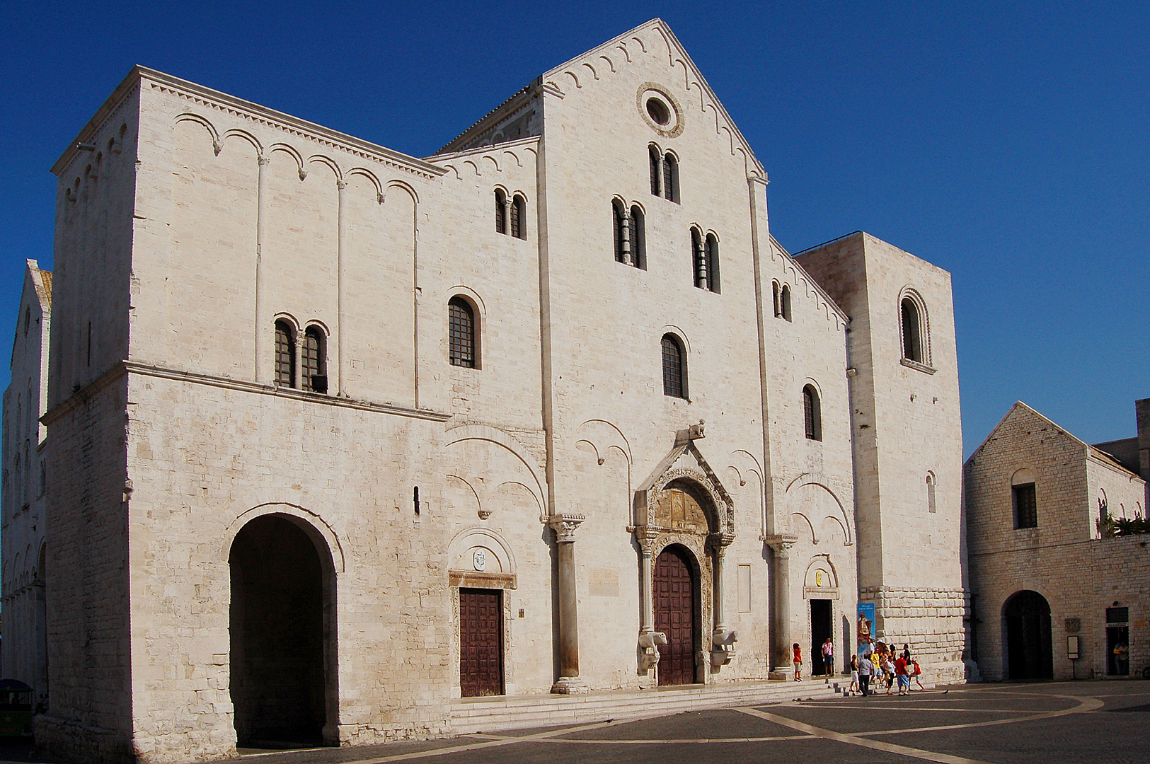 Basilica di San Nicola (Bari, Apuli, Itali), Basilica di San Nicola (Apulia, Italy)