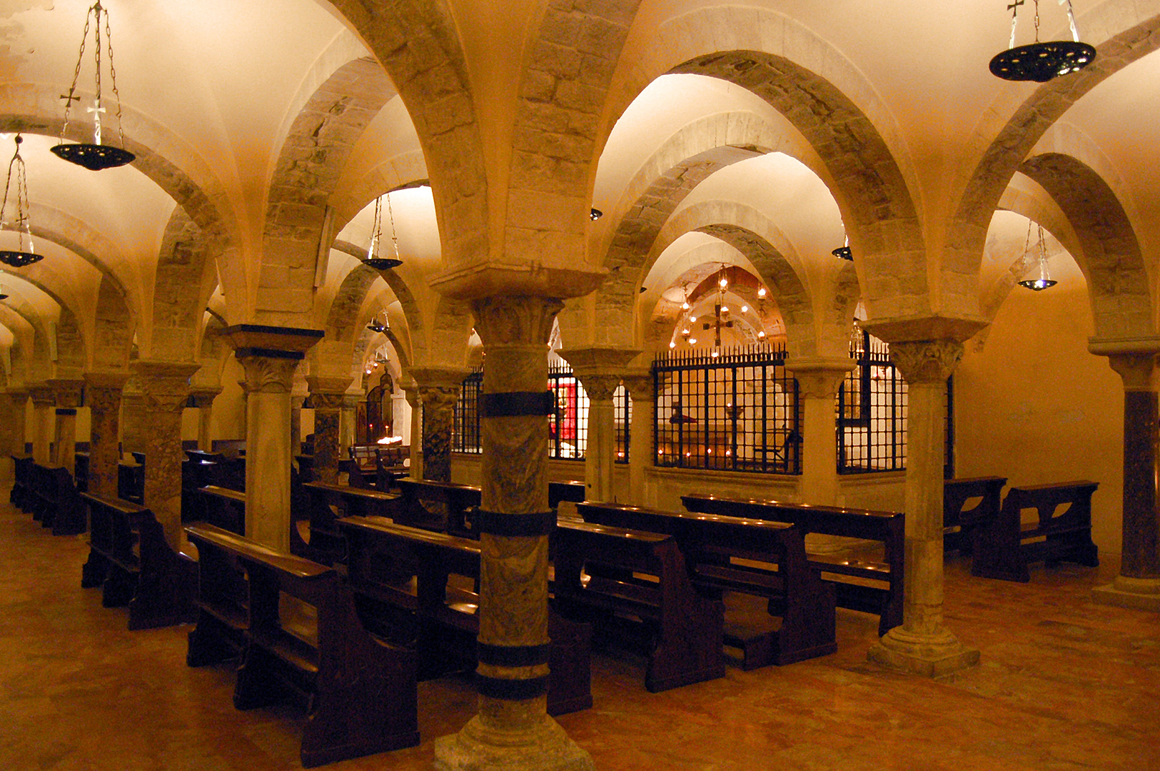 Basilica di San Nicola (Bari, Apuli, Itali), Basilica di San Nicola (Apulia, Italy)