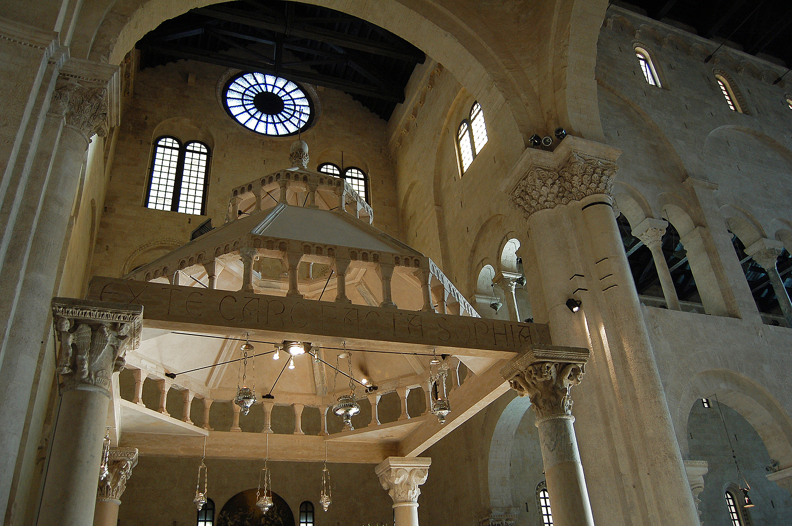 Kathedraal van Bari (Apuli, Itali), Bari Cathedral (Apulia, Italy)