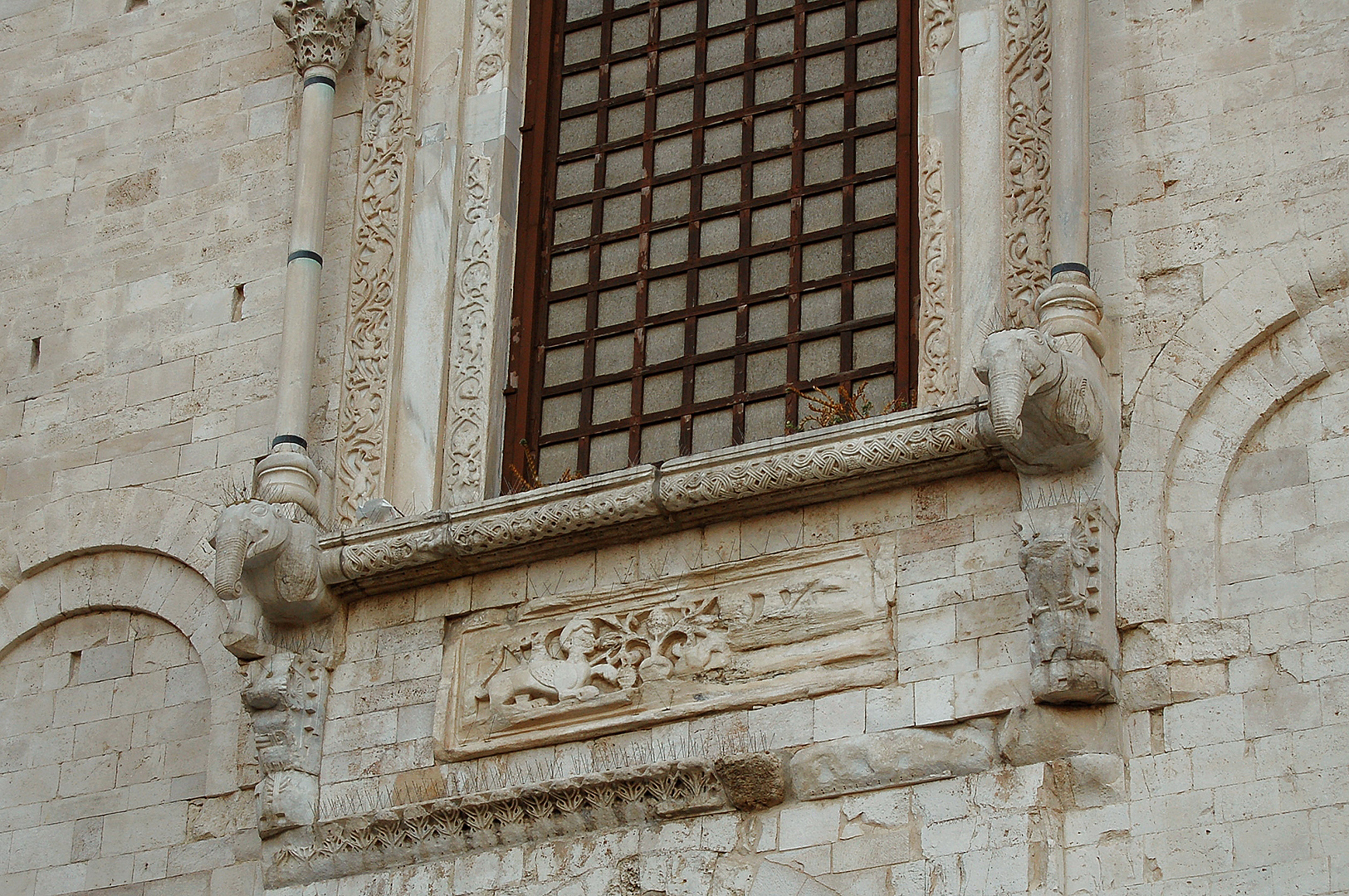 Basilica di San Nicola (Bari, Apuli, Itali); Basilica di San Nicola (Apulia, Italy)