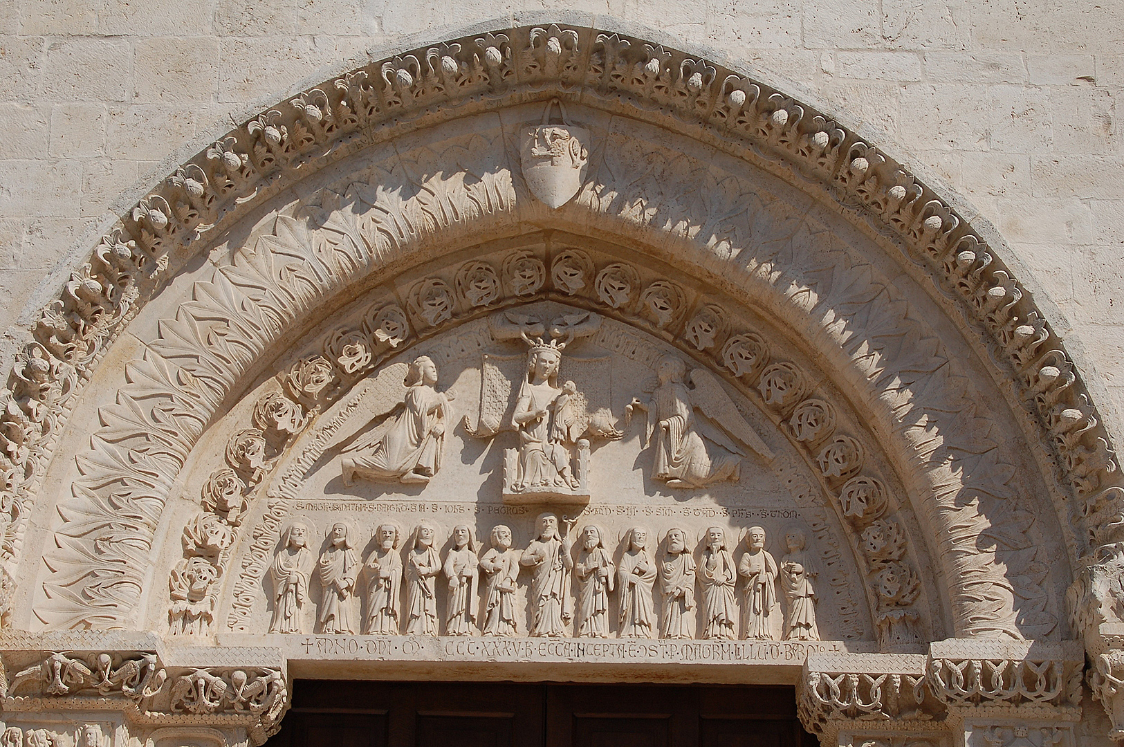 Kathedraal van Bitetto (Apuli, Itali); Bitetto Cathedral (Apulia, Italy)