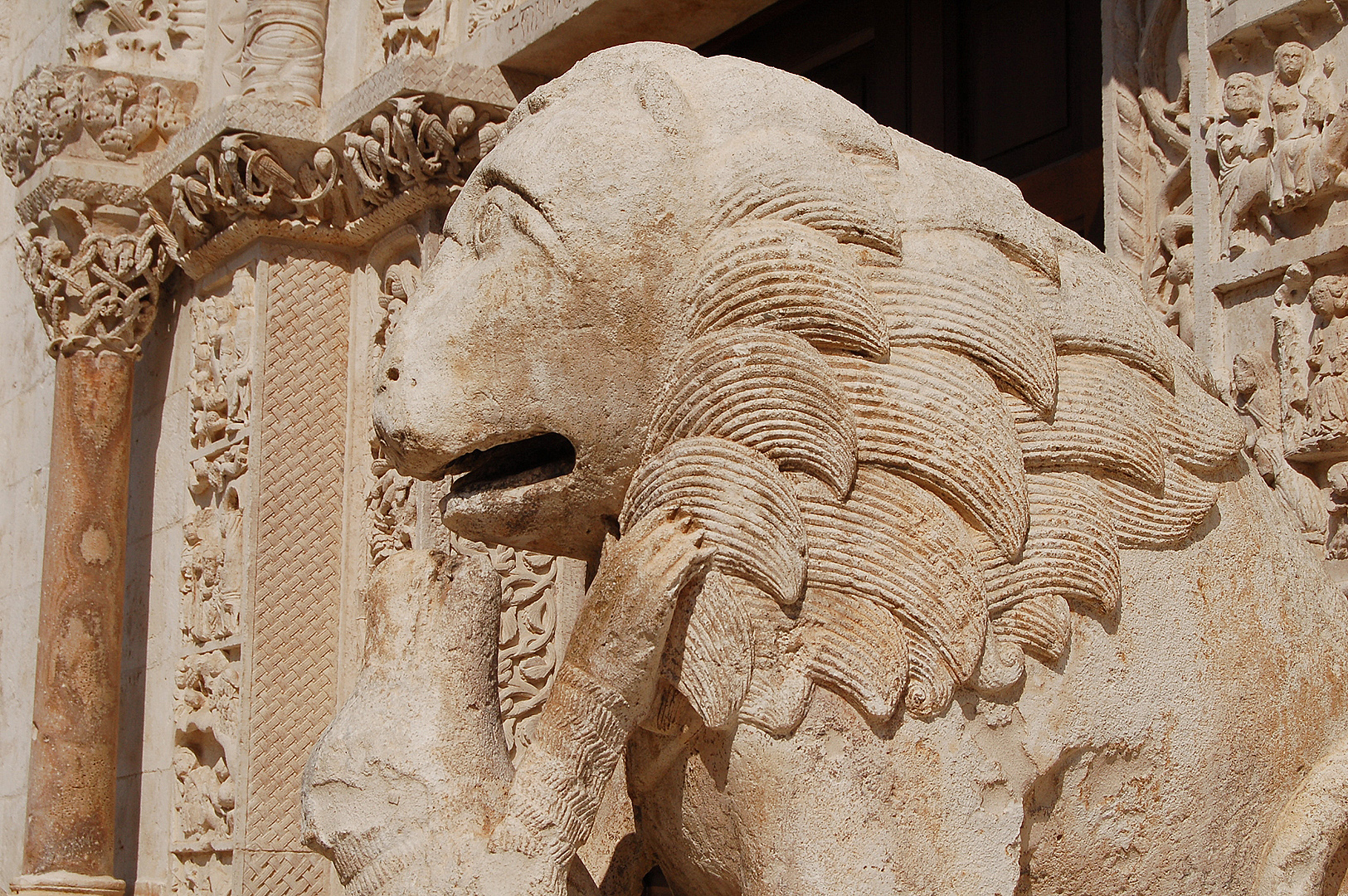 Kathedraal van Bitetto (Apuli, Itali), Bitetto Cathedral (Apulia, Italy)