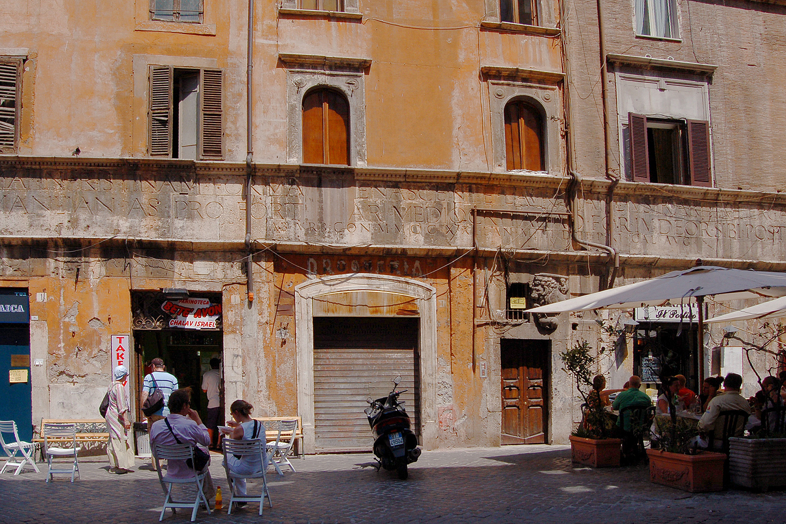 Casa dei Manili (Rome, Itali), Casa dei Manili (Italy, Latium, Rome)