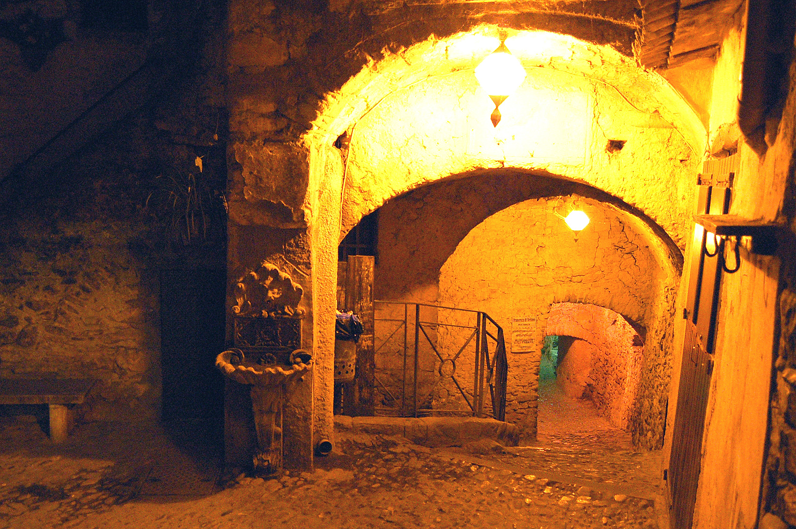 Dolceacqua (IM, Liguri, Itali); Dolceacqua (IM, Liguria, Italy)