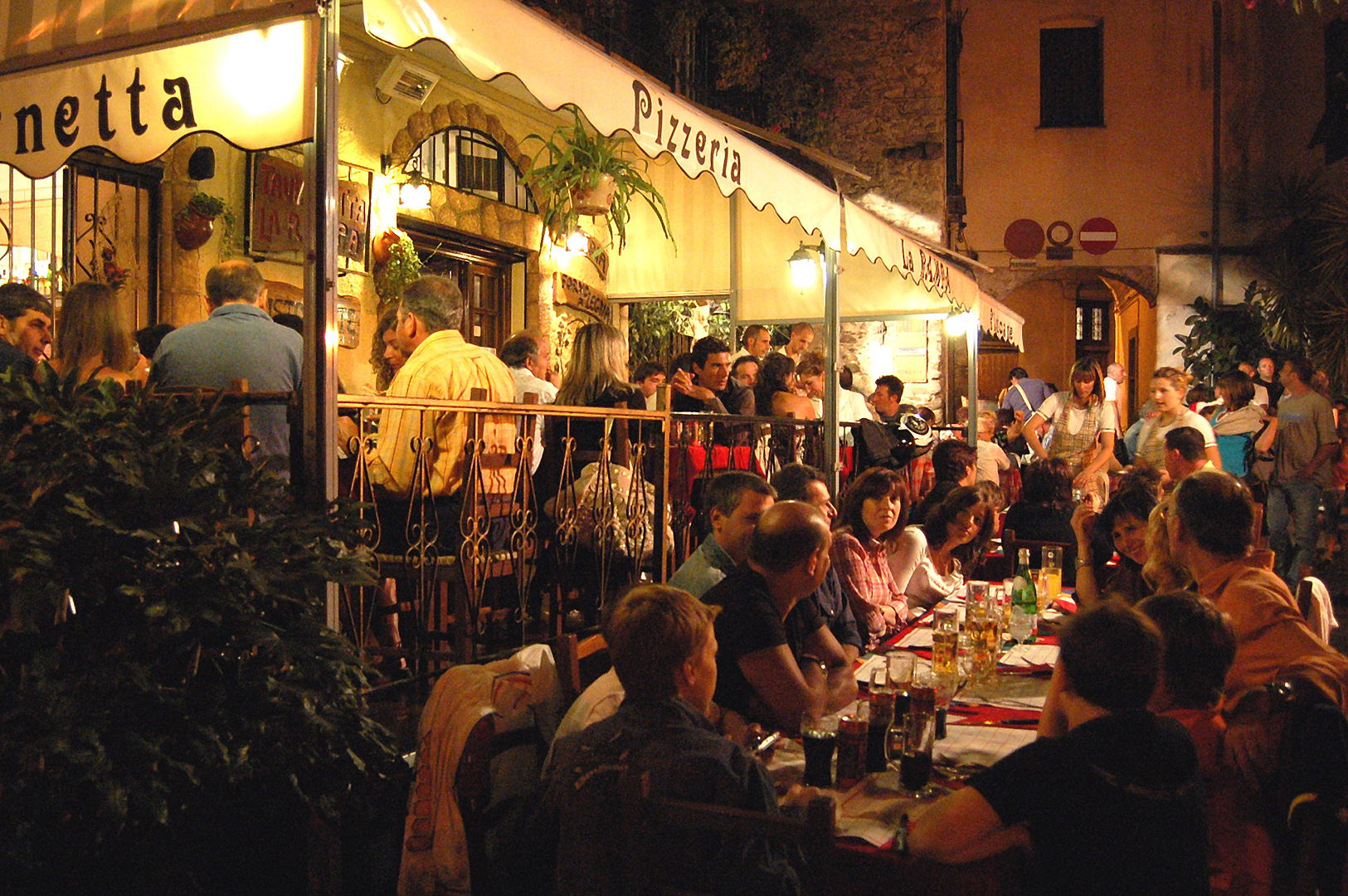 Dolceacqua (IM, Liguri, Itali), Dolceacqua (IM, Liguria, Italy)