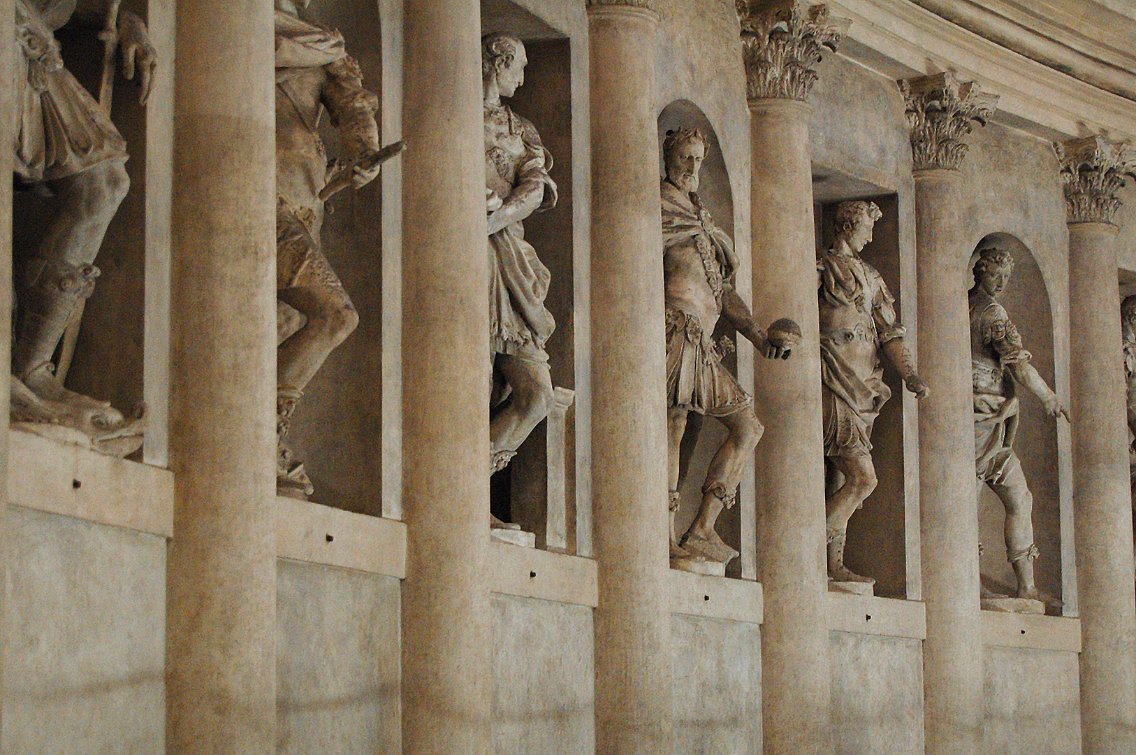 Proscenium, Teatro Olimpico, Vicenza, Teatro Olimpico (Andrea Palladio), Vicenza, Italy