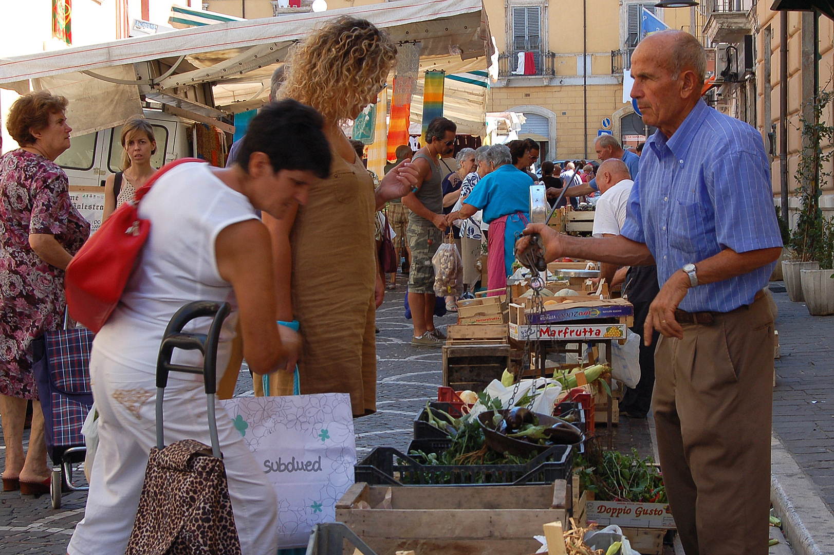 Markt in Popoli (PE, Abruzzen, Itali), Market in Popoli (PE, Abruzzo, Italy)