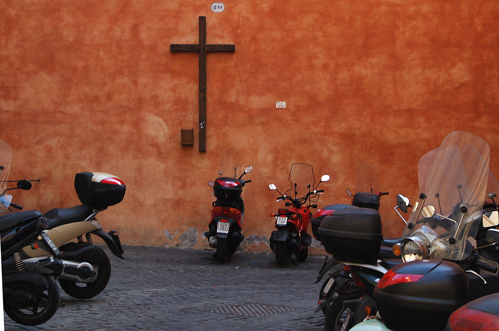 Scooters (Rome, Itali), Motorcycles (Italy, Latium, Rome)