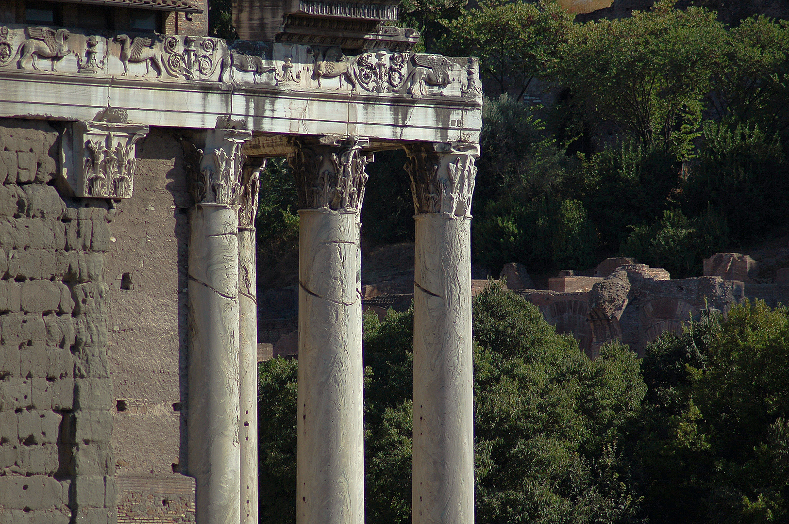 Tempel van Antoninus en Faustina (Lazio, Rome), Temple of Antoninus and Faustina (Latium, Rome)
