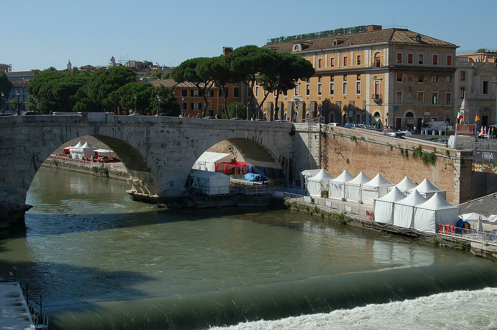 Ponte Cestio (Pons Cestius), Rome, Itali; Ponte Cestio (Pons Cestius), Rome, Italy