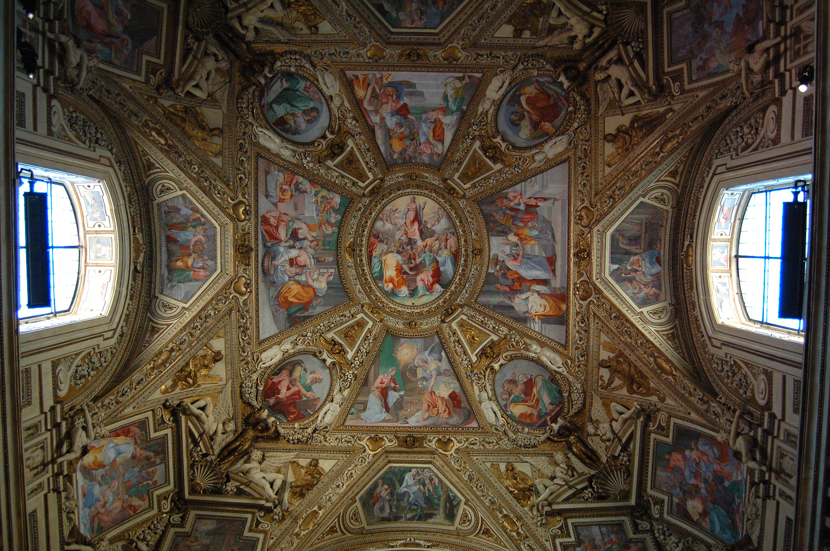 Basiliek van Santa Maria in Trastevere, Rome; Basilica of Our Lady in Trastevere, Rome, Italy