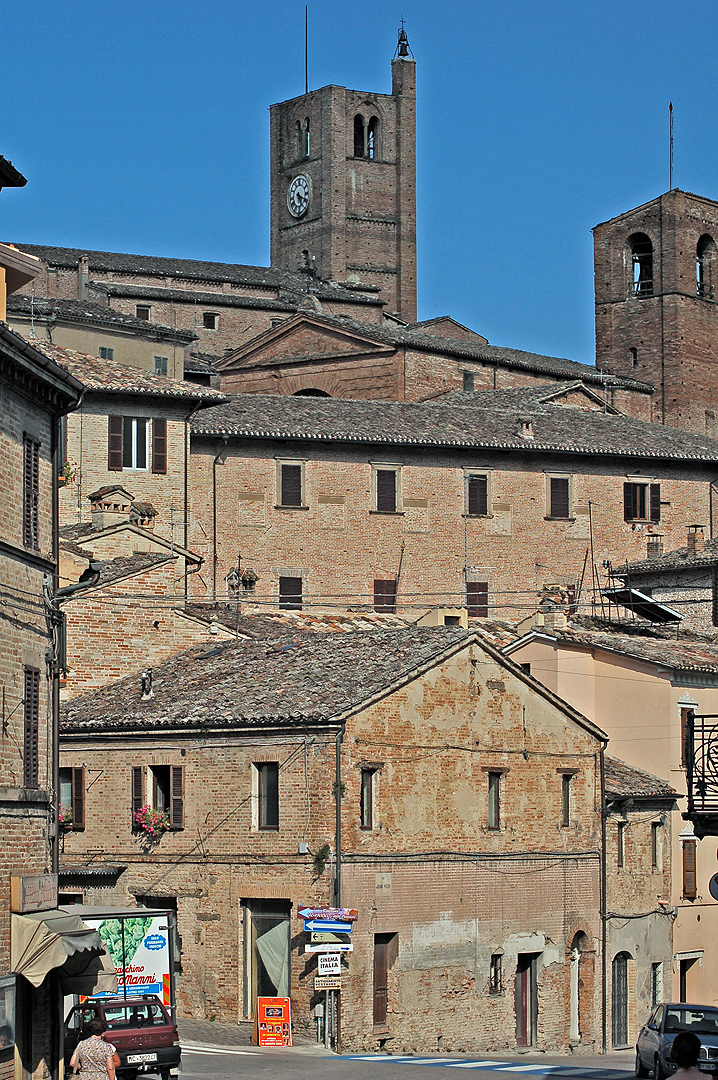 Sarnano (Marken, Itali), Sarnano (Marche, Italy)