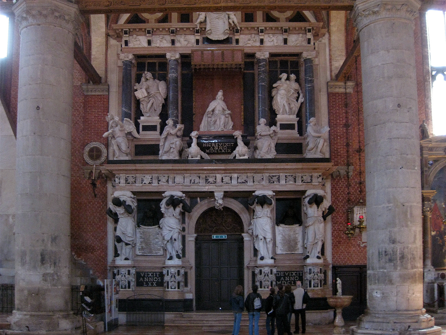 Monument voor Doge Giovanni Pesaro (Frari-kerk), Frari (Venice, Italy)