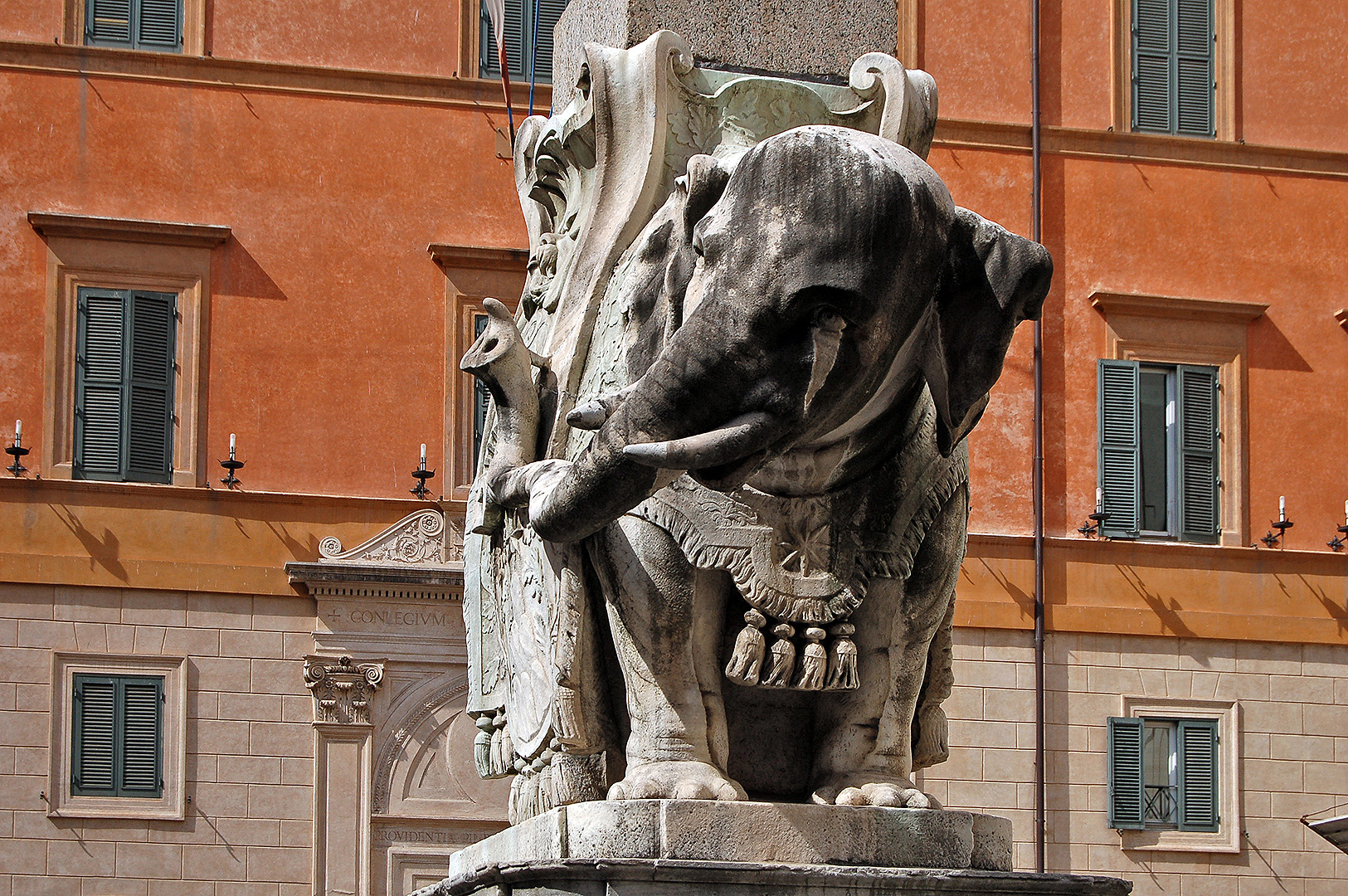 Olifantje van Bernini (Rome, Itali), Minerva