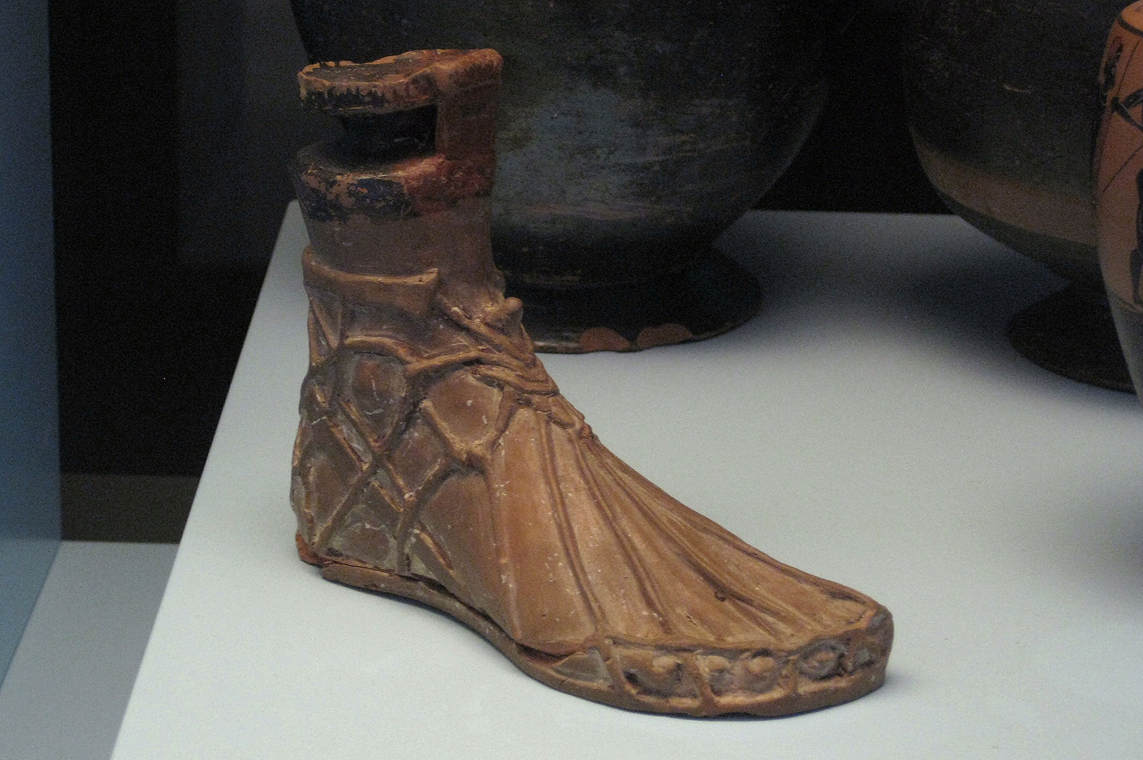 Terracotta voet, Paestum (Campani. Itali); Foot, Paestum (Campania, Italy)