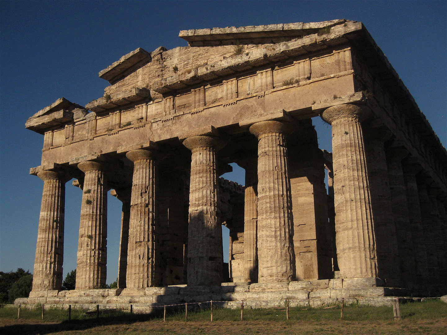 Tempel van Poseidon, Paestum (Campani. Itali); Temple of Poseidon, Paestum (Campania, Italy)