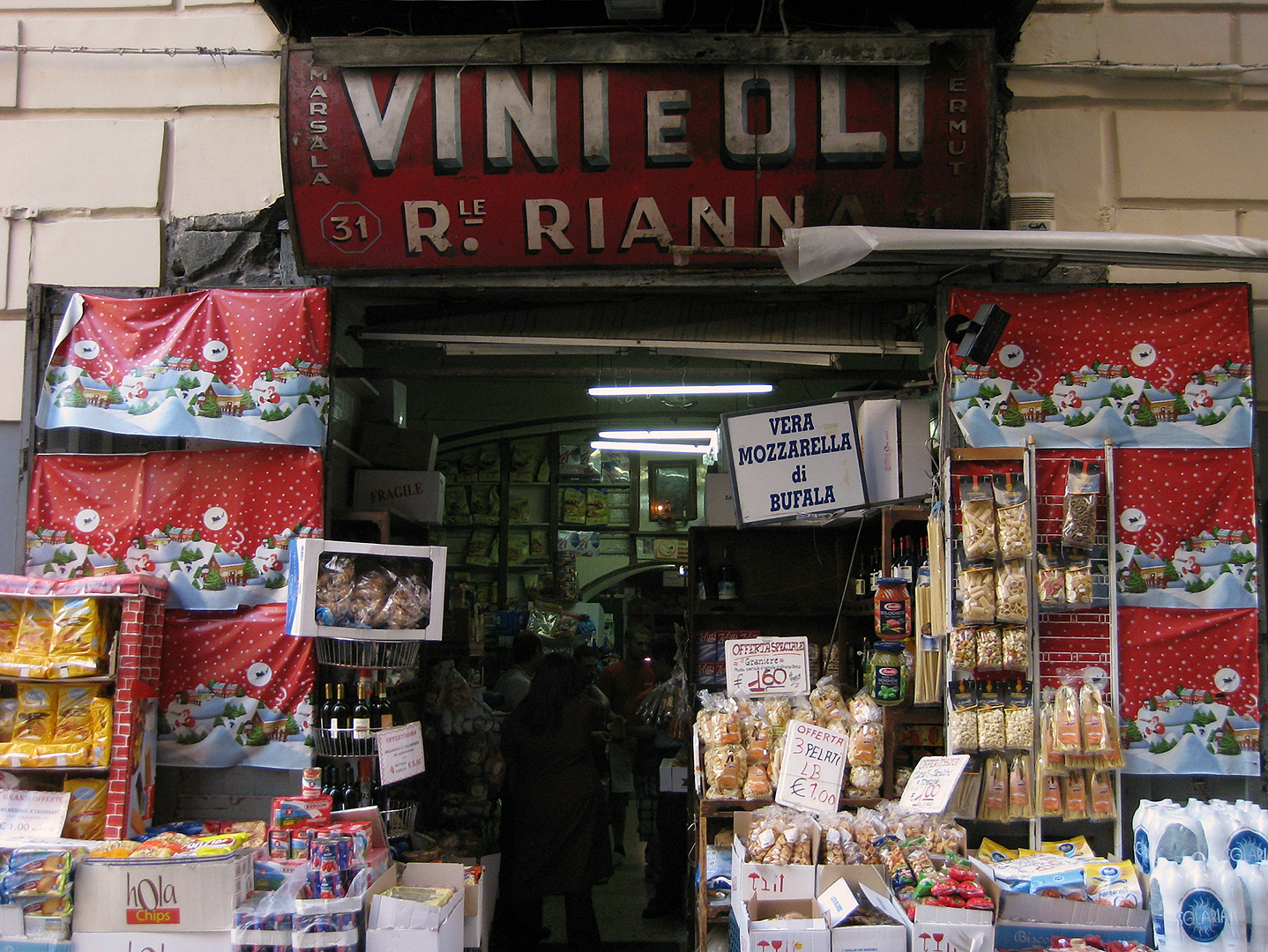 Winkeltje in Napels (Campanië), Shop in Naples (Campania, Italy)