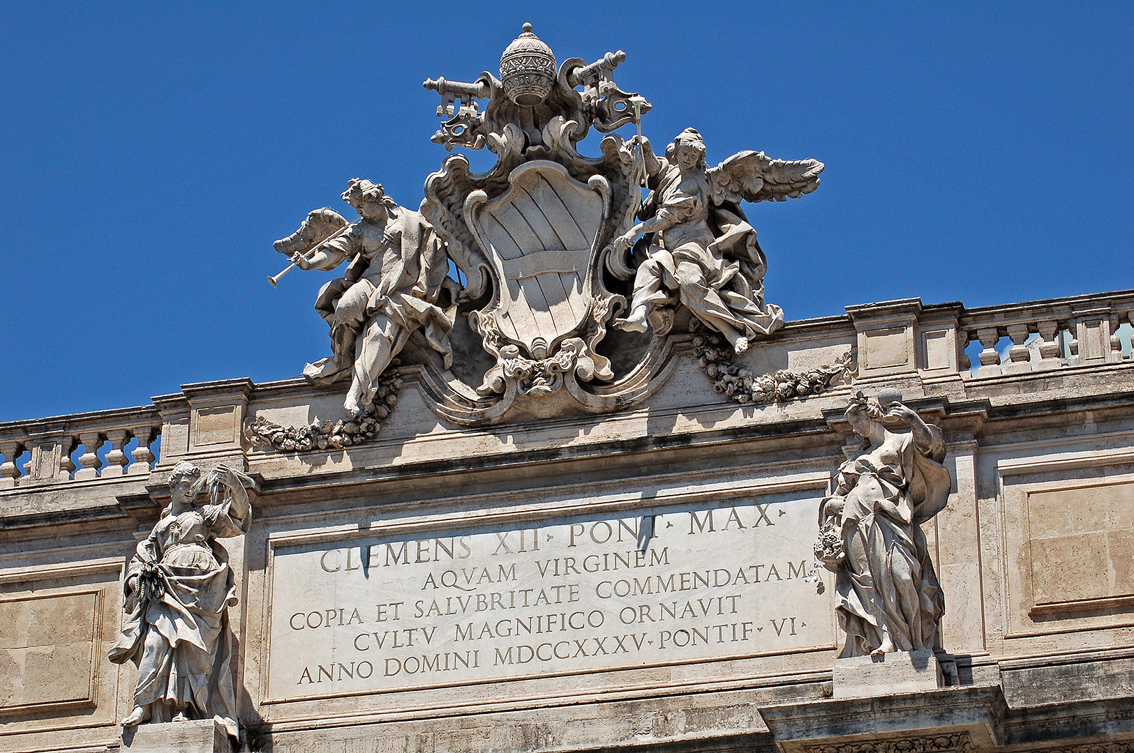 Trevifontein (Rome); Trevi Fountain (Rome, Italy)