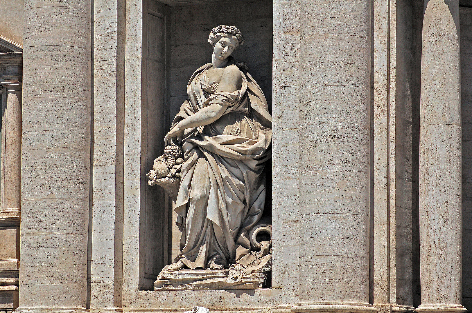 Trevifontein (Rome); Trevi Fountain (Rome, Italy)