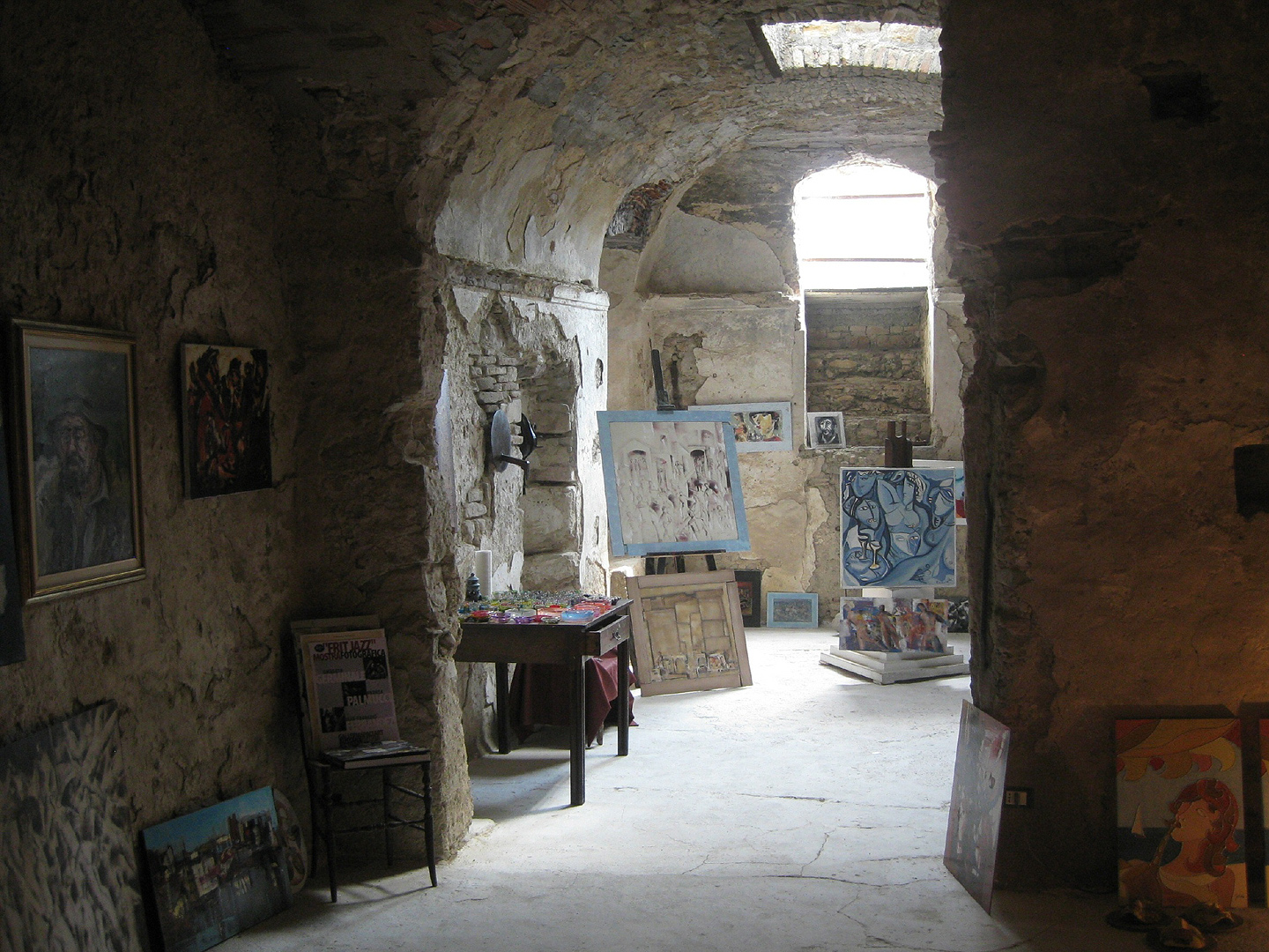 Bussana Vecchia (Liguri, Itali), Bussana Vecchia (Liguria, Italy)