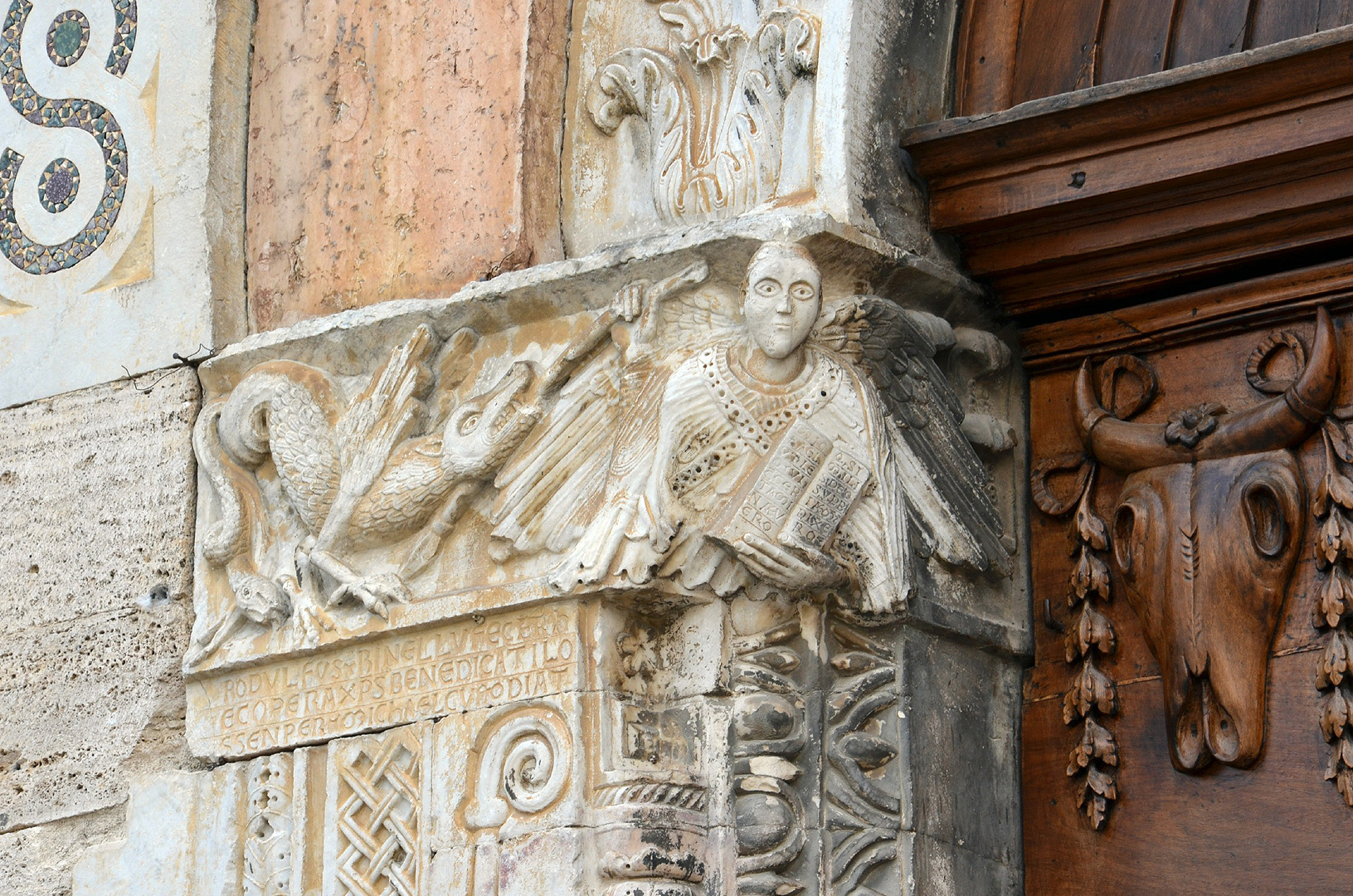 San Michele, Bevagna (Umbri, Itali); San Michele, Bevagna (Umbria, Italy)