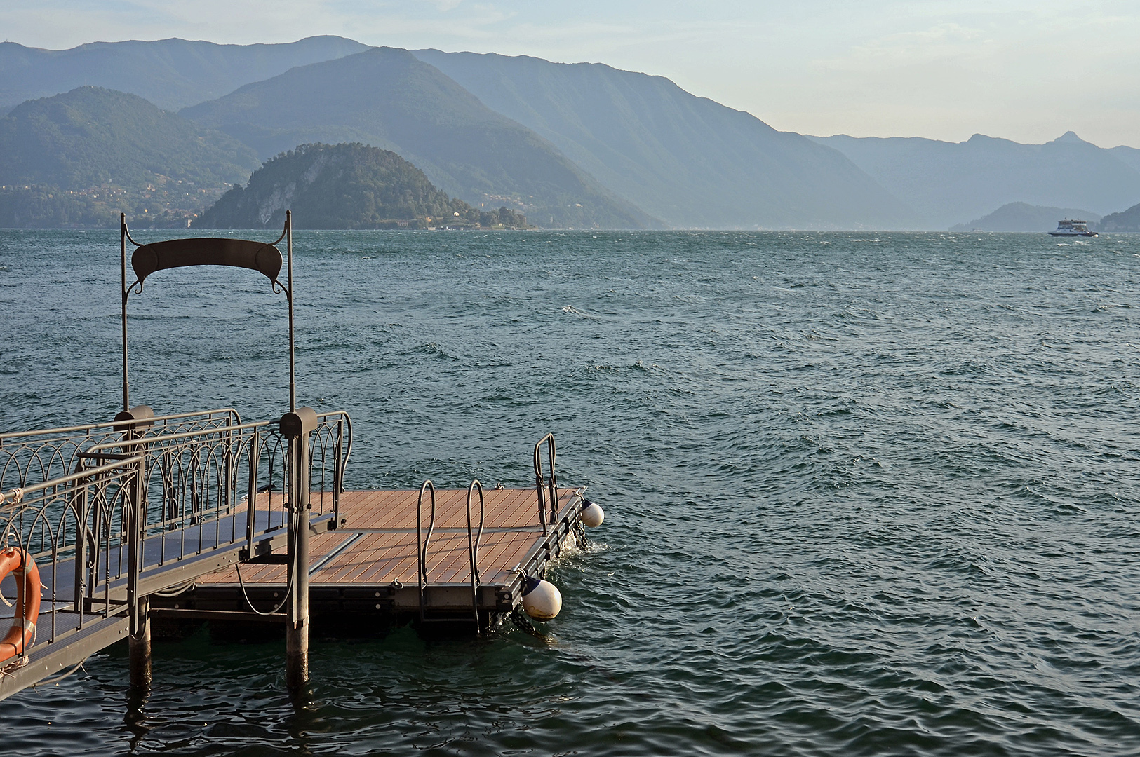 Varenna, Comomeer (Lombardije, Itali); Varenna, Lake Como (Lombardy, Italy)
