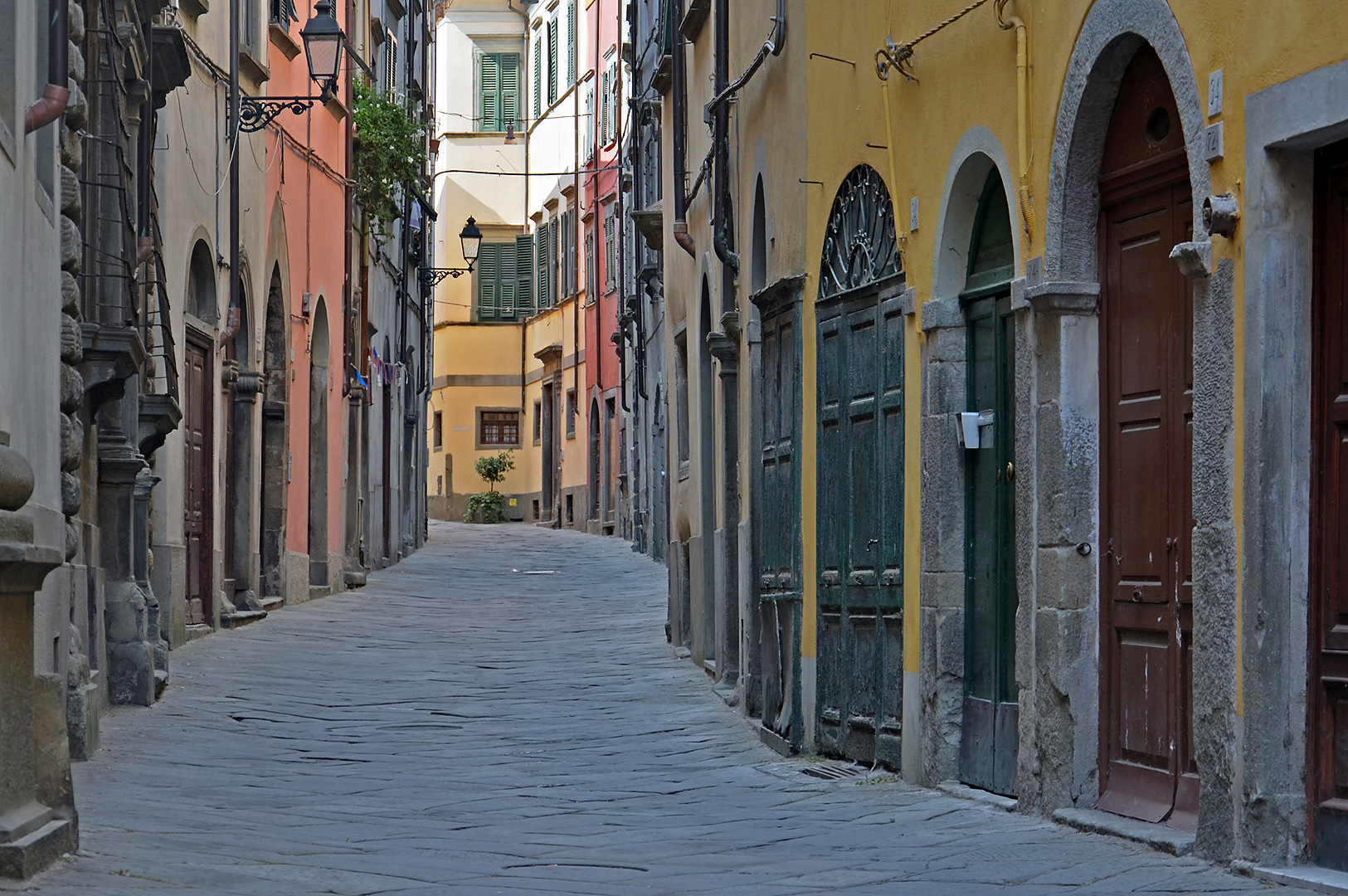 Via Garibaldi in Pontremoli (Toscane, Italië), Pontremoli (Tuscany, Italy)
