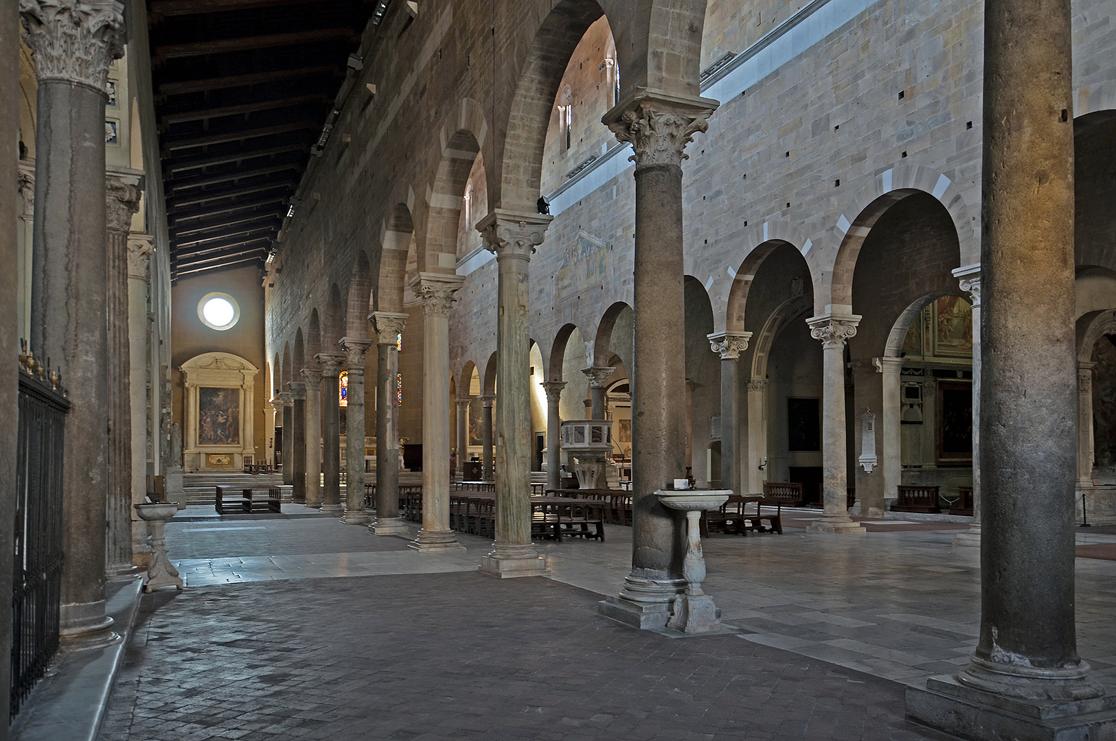 Basiliek van San Frediano, Lucca, Toscane, Itali; Basilica of San Frediano, Lucca, Tuscany, Italy