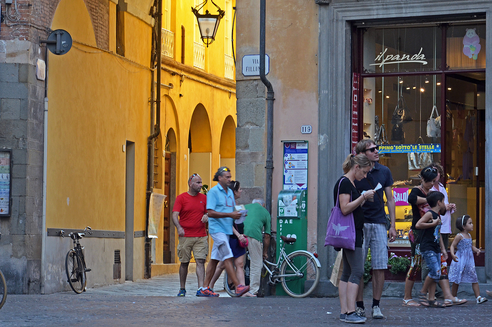Via Fillungo, Lucca, Toscane, Itali; Lucca, Tuscany, Italy